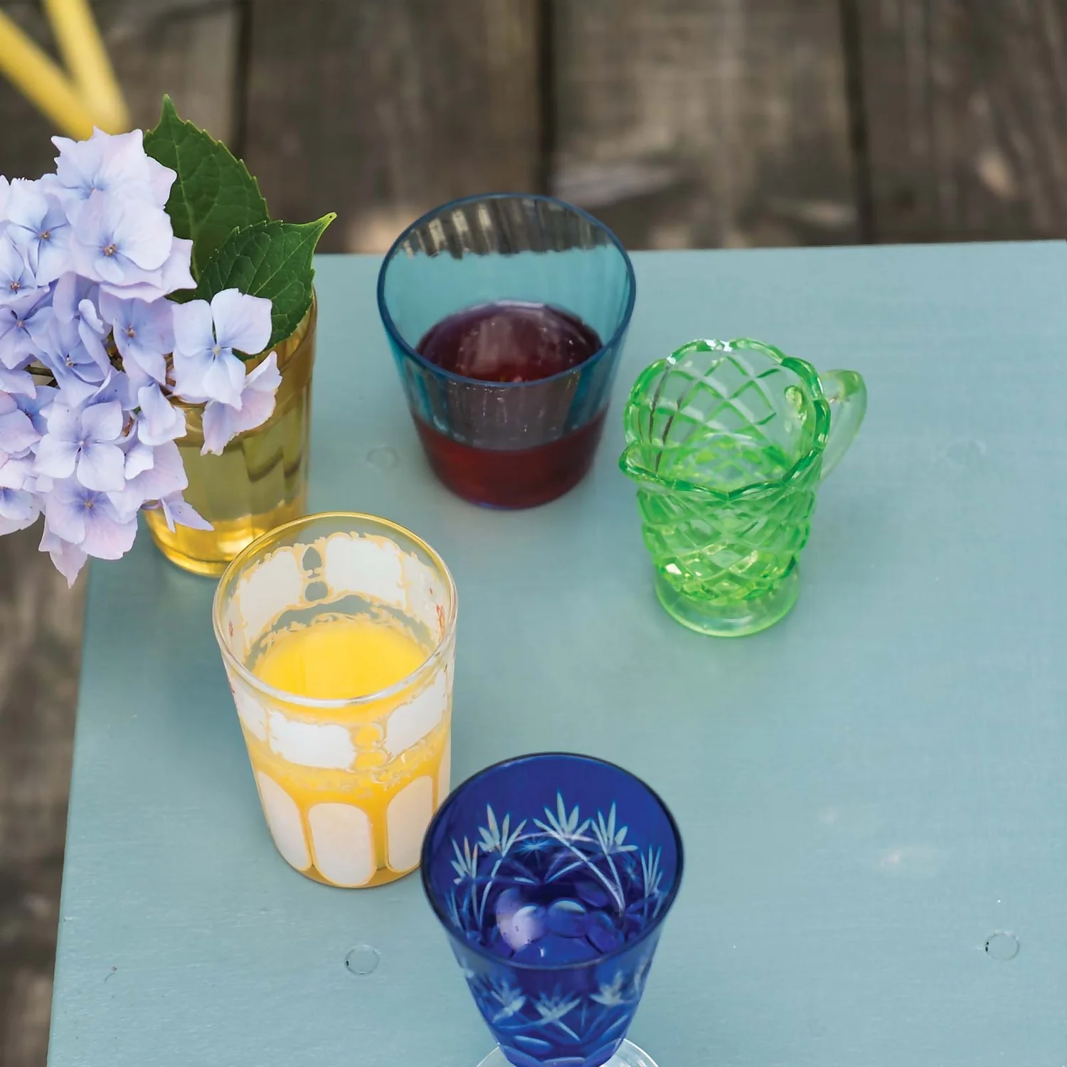 Farrow & Ball Exterior Masonry Paint Dix Blue - 5L 6 Farrow & Ball Exterior Masonry Paint Dix Blue - 5L - Image 4