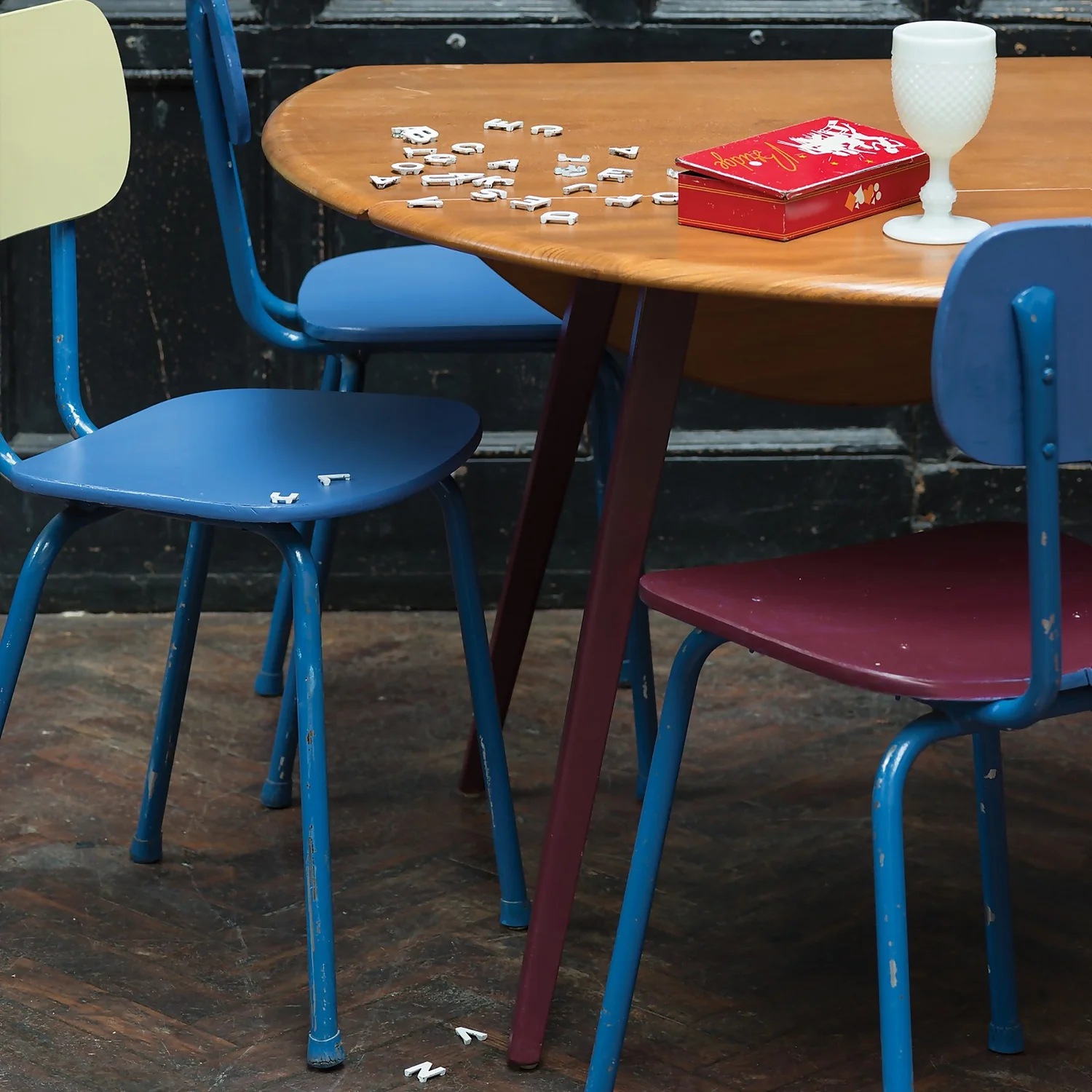 Farrow & Ball Full Gloss Paint Pitch Blue - 2.5L 4 Farrow & Ball Full Gloss Paint Pitch Blue - 2.5L - Image 2