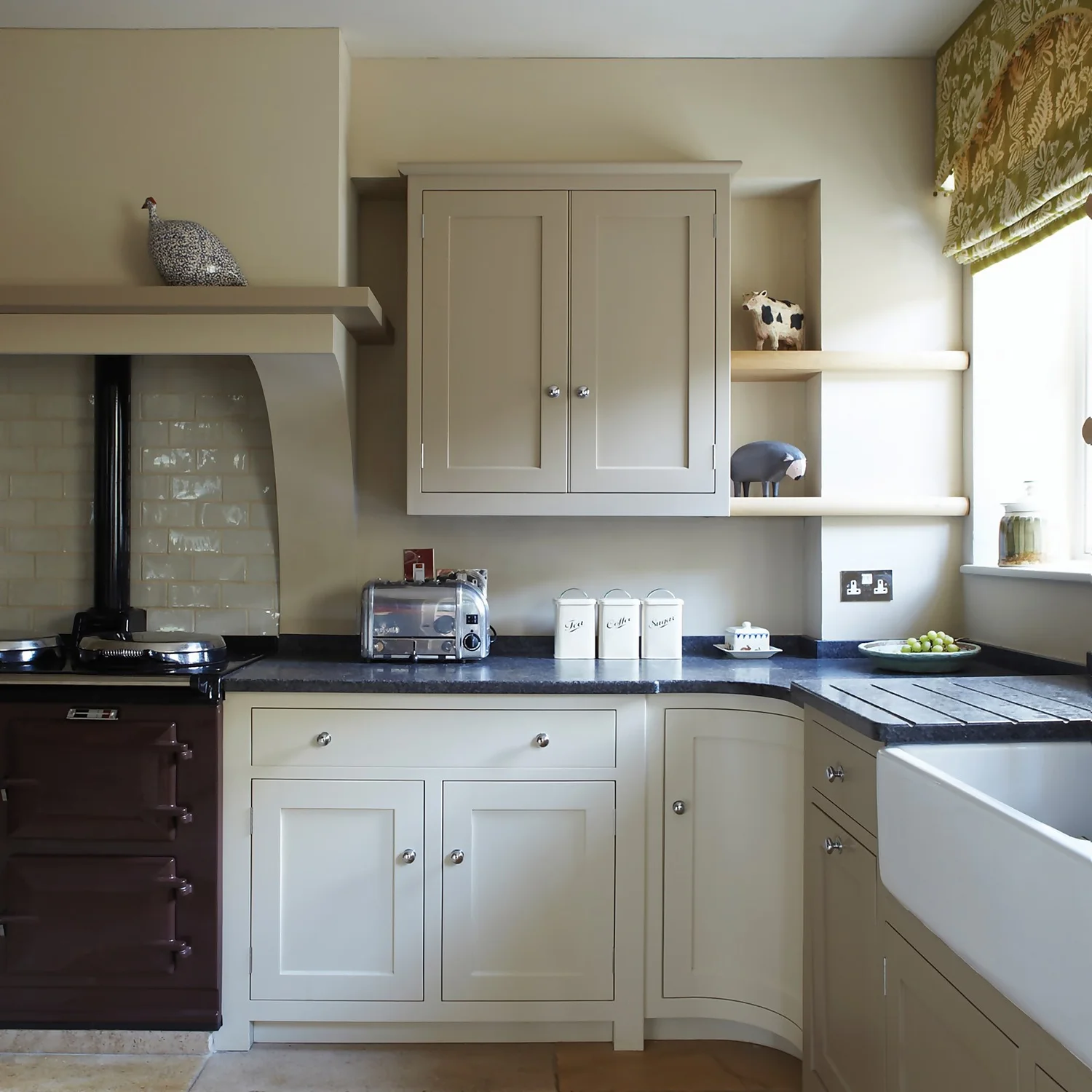 Farrow & Ball Full Gloss Paint Savage Ground - 2.5L 4 Farrow & Ball Full Gloss Paint Savage Ground - 2.5L - Image 2