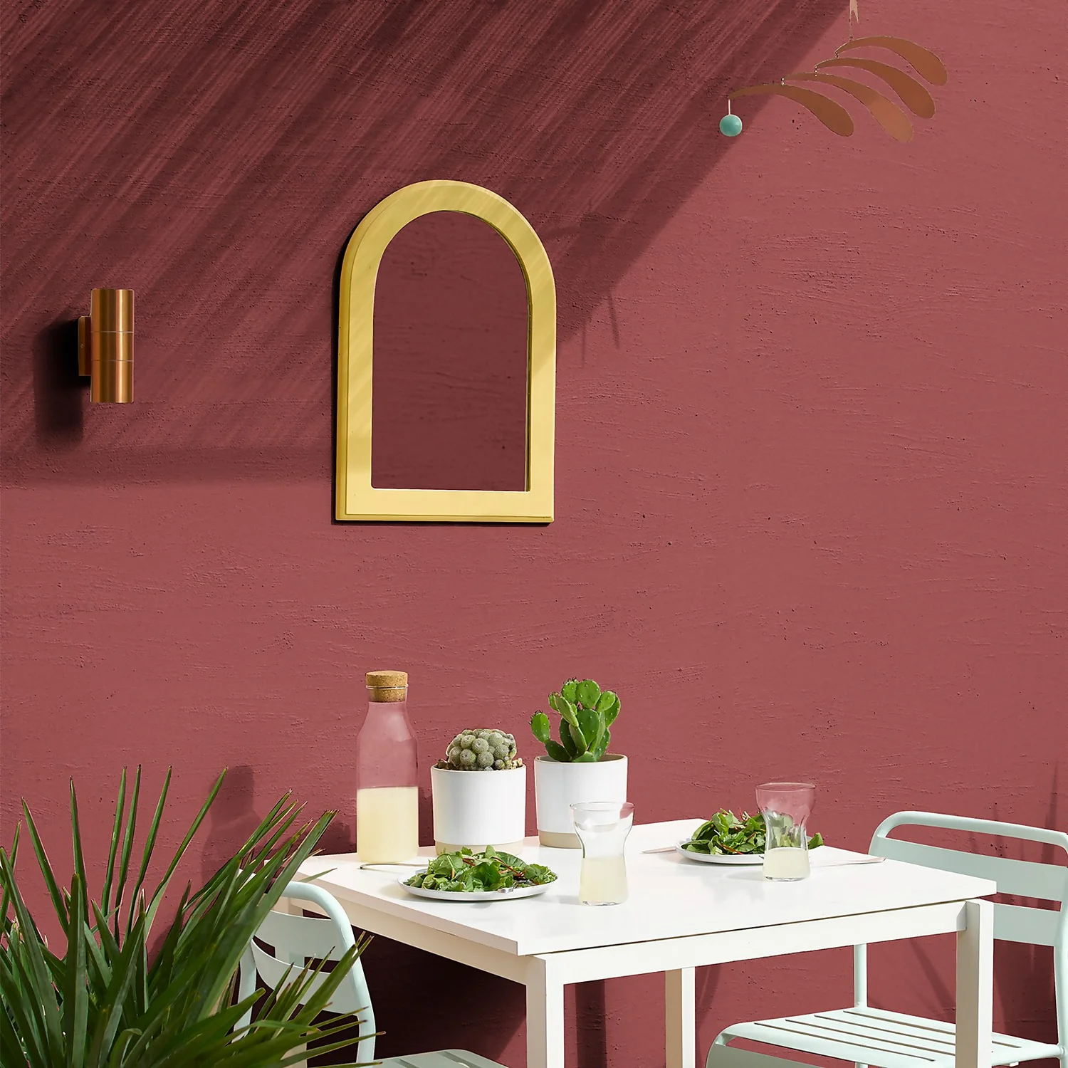 Sandtex® Ultra Smooth Masonry Paint Hot Brick - 2.5L 6 Sandtex® Ultra Smooth Masonry Paint Hot Brick - 2.5L - Image 4