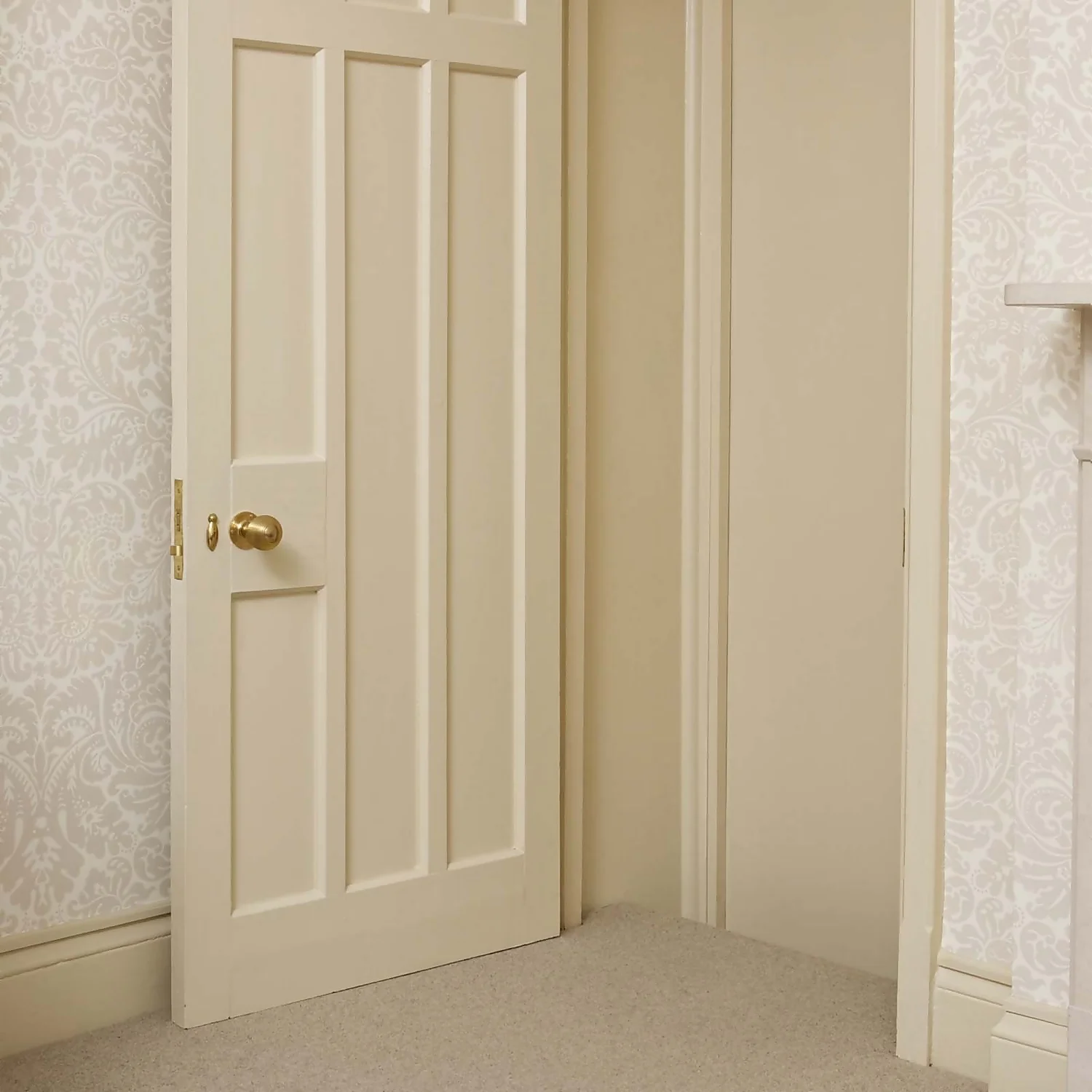 Farrow & Ball Full Gloss Paint String - 750ml 6 Farrow & Ball Full Gloss Paint String - 750ml - Image 4