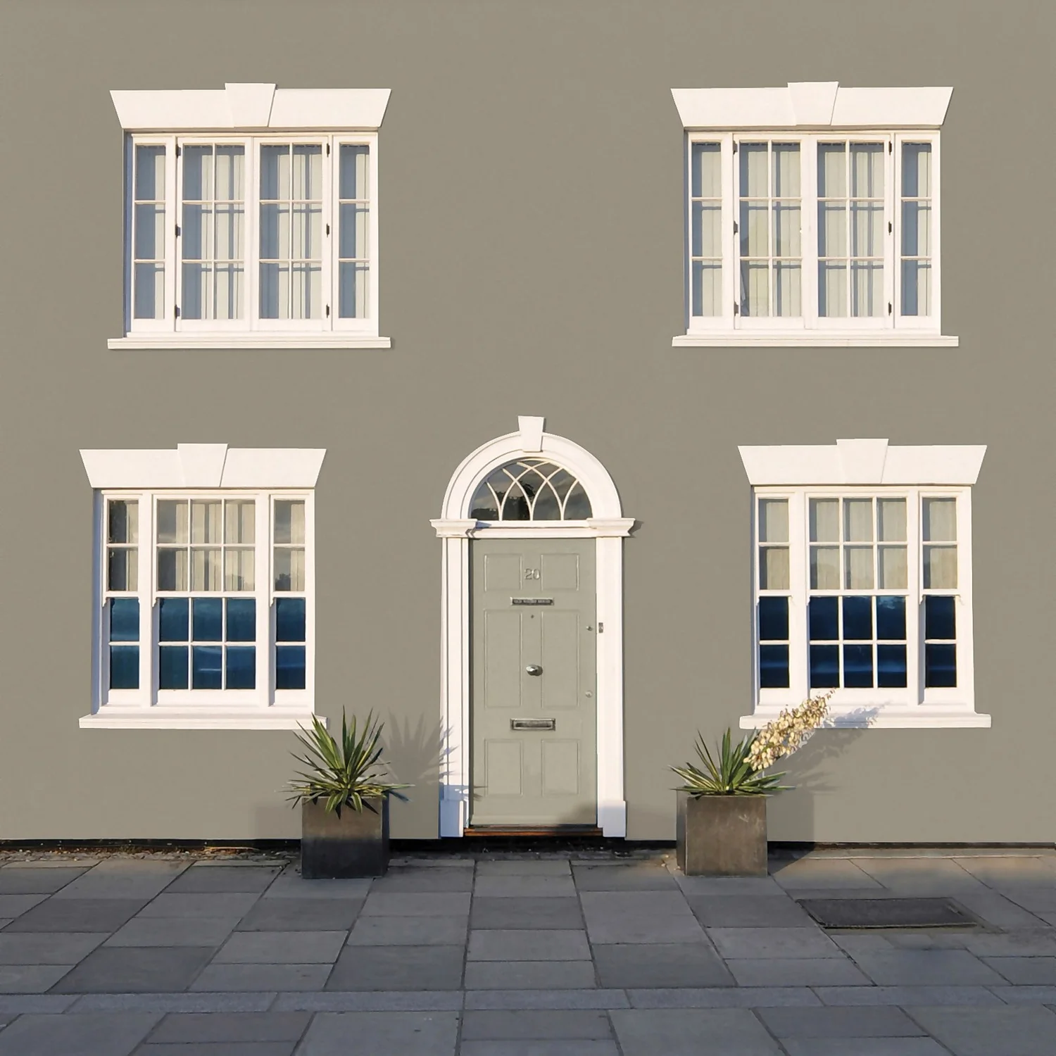 Sandtex Ultra Smooth Masonry Paint - Dark Stone - 150ml 8 Sandtex Ultra Smooth Masonry Paint - Dark Stone - 150ml - Image 6