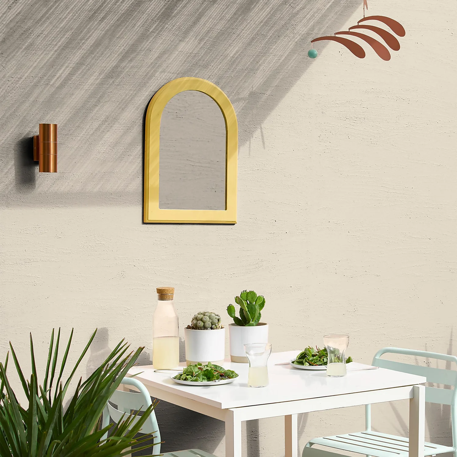 Sandtex® Ultra Smooth Masonry Paint Sandstone - 5L 6 Sandtex® Ultra Smooth Masonry Paint Sandstone - 5L - Image 4