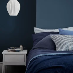 Crown Feature Wall Breatheasy Matt Paint Midnight Navy - Tester 40ml -Laura Paint Shop 12809788 1685022157534542