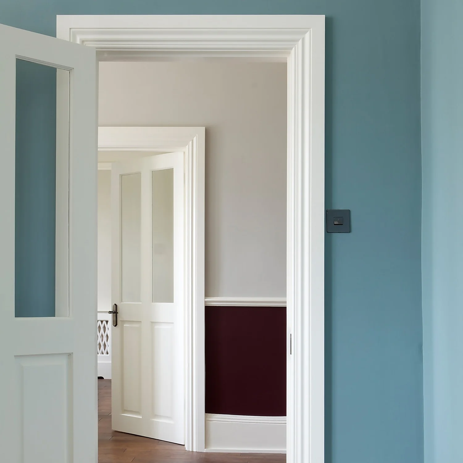 Farrow & Ball Estate Eggshell Paint Oval Room Blue - 2.5L 4 Farrow & Ball Estate Eggshell Paint Oval Room Blue - 2.5L - Image 2