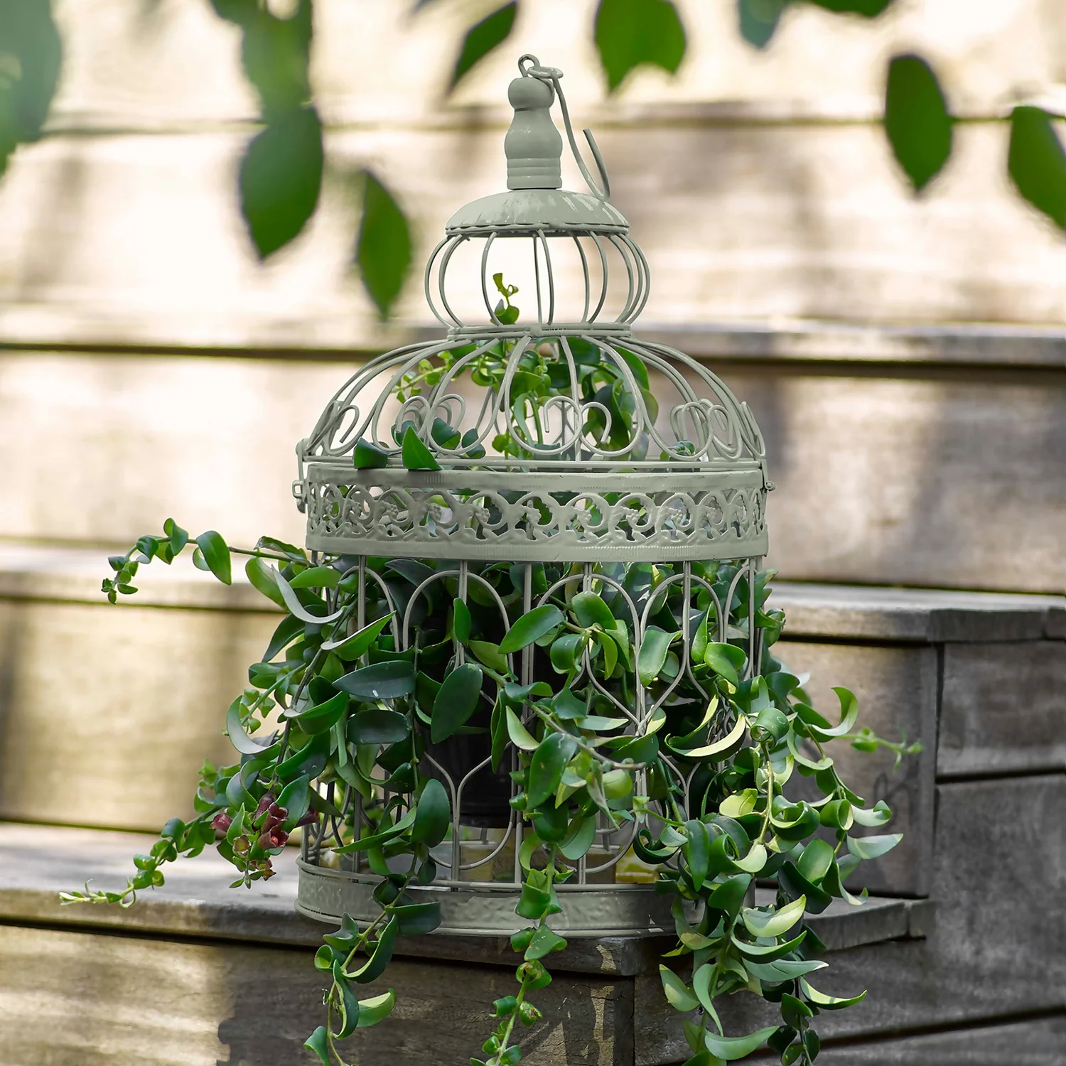 Sandtex® Exterior 10 Year Satin Paint Bay Tree - 750ml 5 Sandtex® Exterior 10 Year Satin Paint Bay Tree - 750ml - Image 3