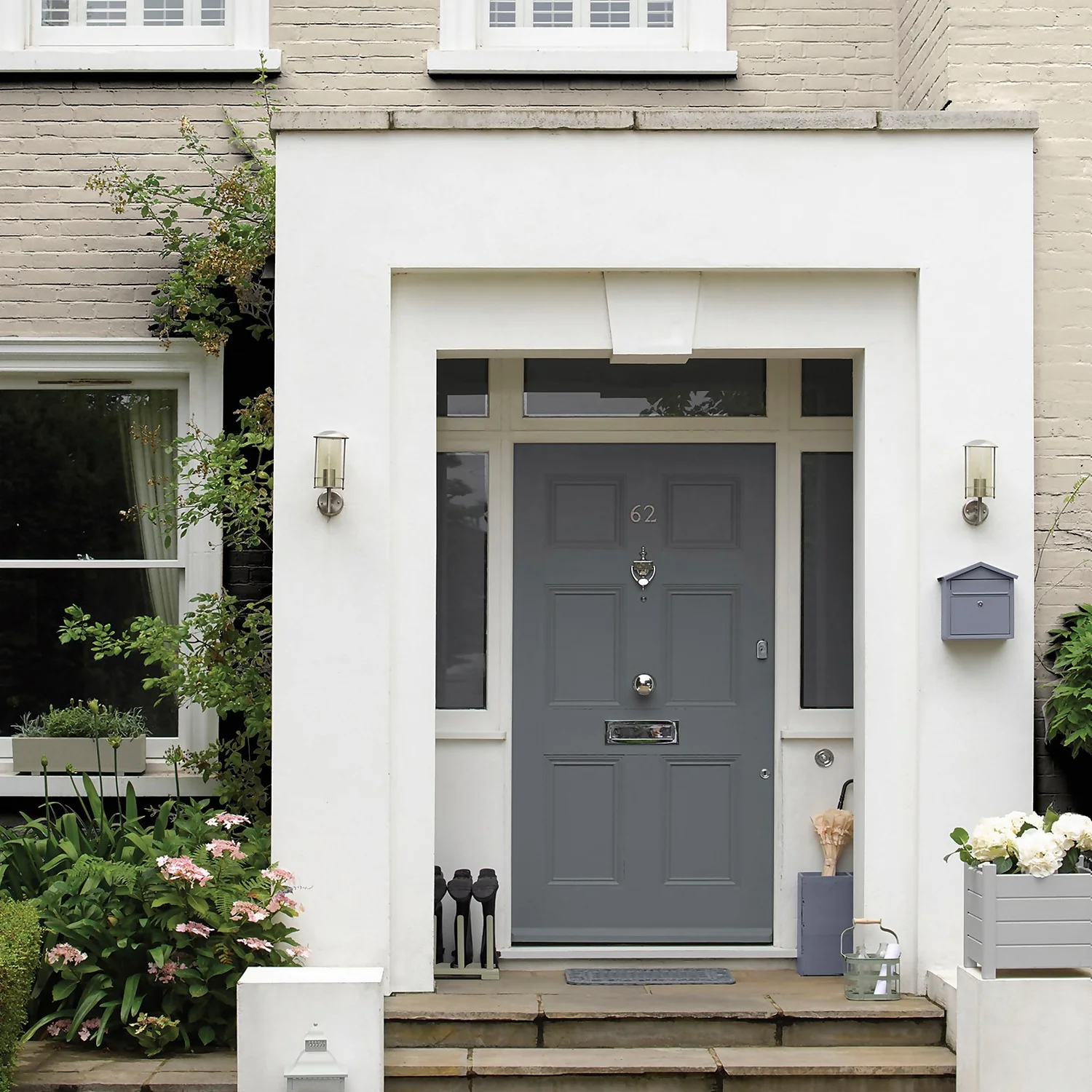 Sandtex® Ultra Smooth Masonry Paint Sandblast - 5L 7 Sandtex® Ultra Smooth Masonry Paint Sandblast - 5L - Image 5