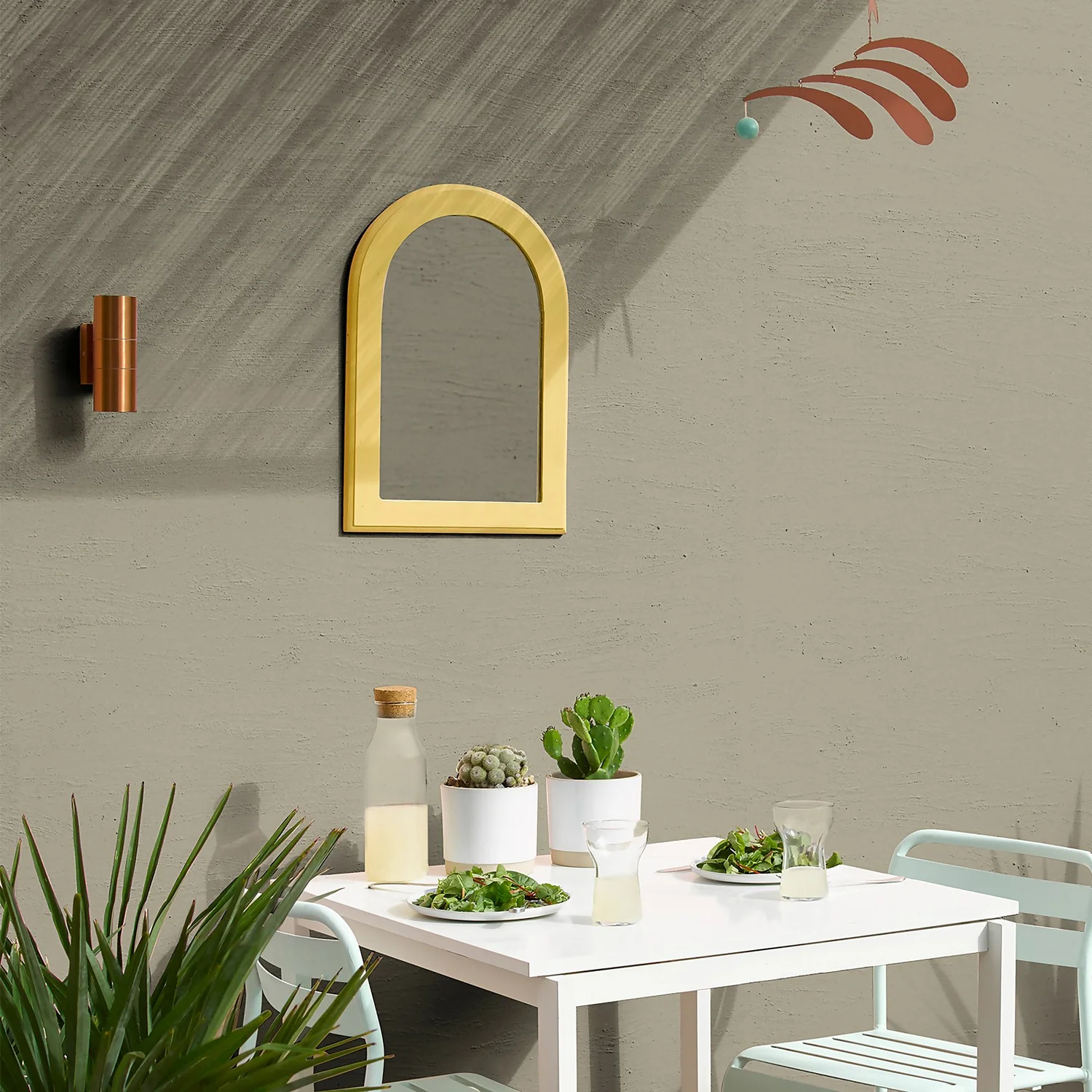 Sandtex® Ultra Smooth Masonry Paint French Grey - 5L 6 Sandtex® Ultra Smooth Masonry Paint French Grey - 5L - Image 4