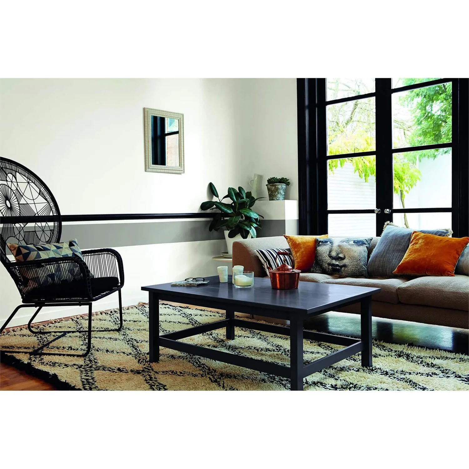 Dulux Easycare Washable & Tough Matt Paint White Mist - 2.5L 11 Dulux Easycare Washable & Tough Matt Paint White Mist - 2.5L - Image 9