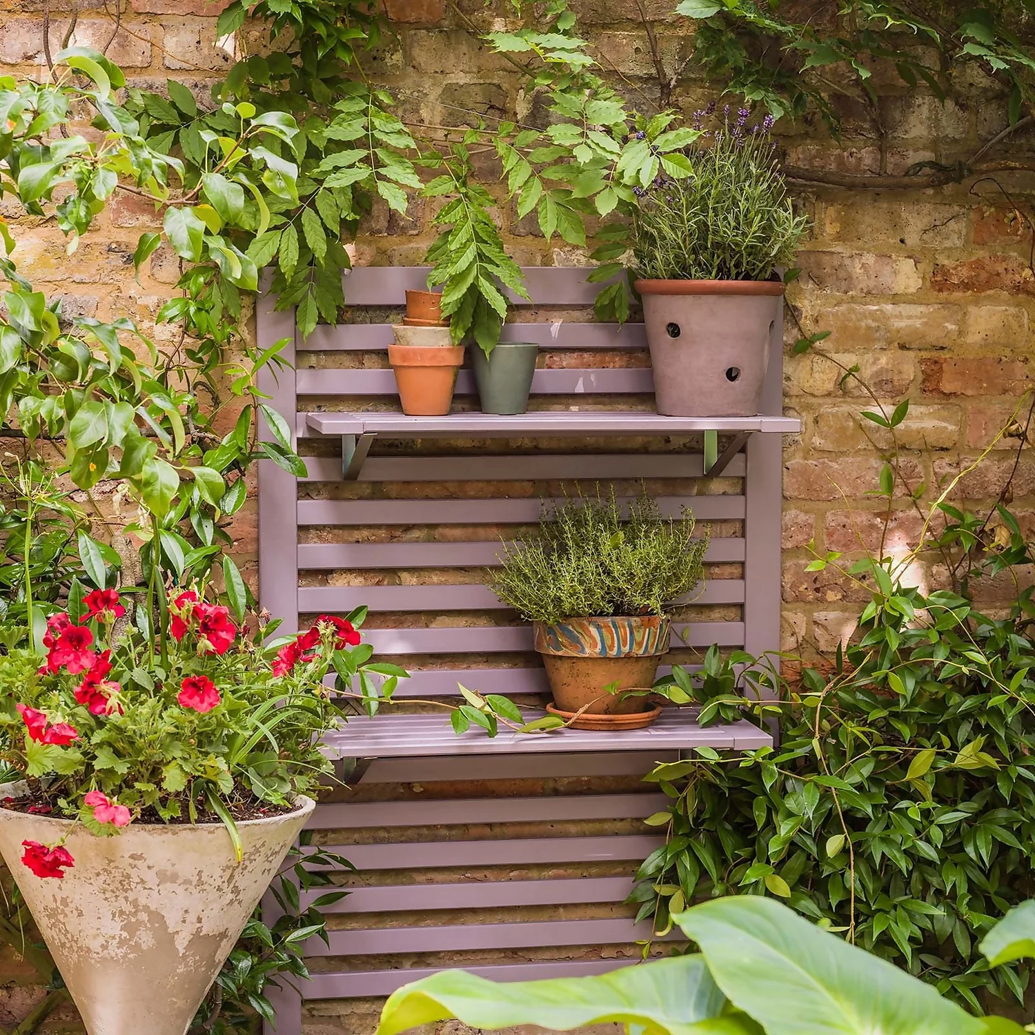 Farrow & Ball Exterior Eggshell Paint Brassica - 750ml 4 Farrow & Ball Exterior Eggshell Paint Brassica - 750ml - Image 2