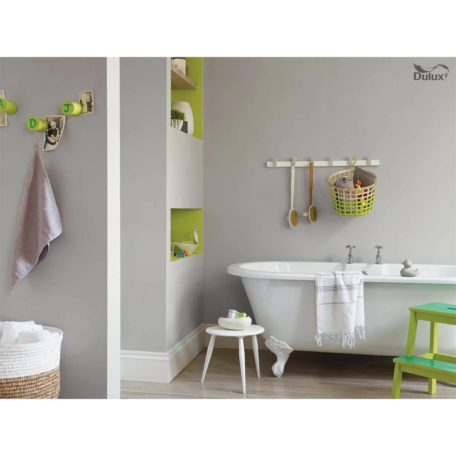 Dulux Matt Emulsion Paint Chic Shadow - 2.5L 10 Dulux Matt Emulsion Paint Chic Shadow - 2.5L - Image 8