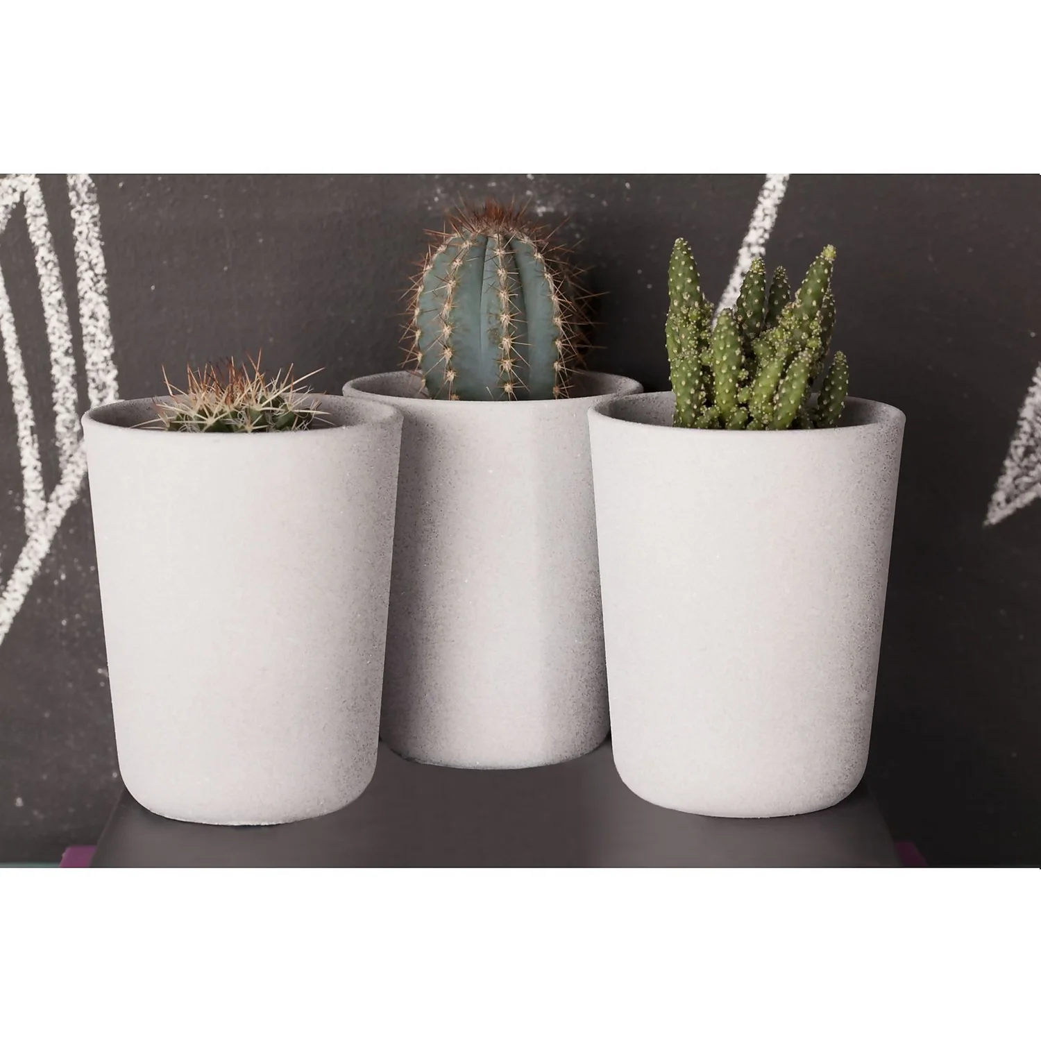 Rust-Oleum Spray Paint Concrete Effect - 400ml 4 Rust-Oleum Spray Paint Concrete Effect - 400ml - Image 2