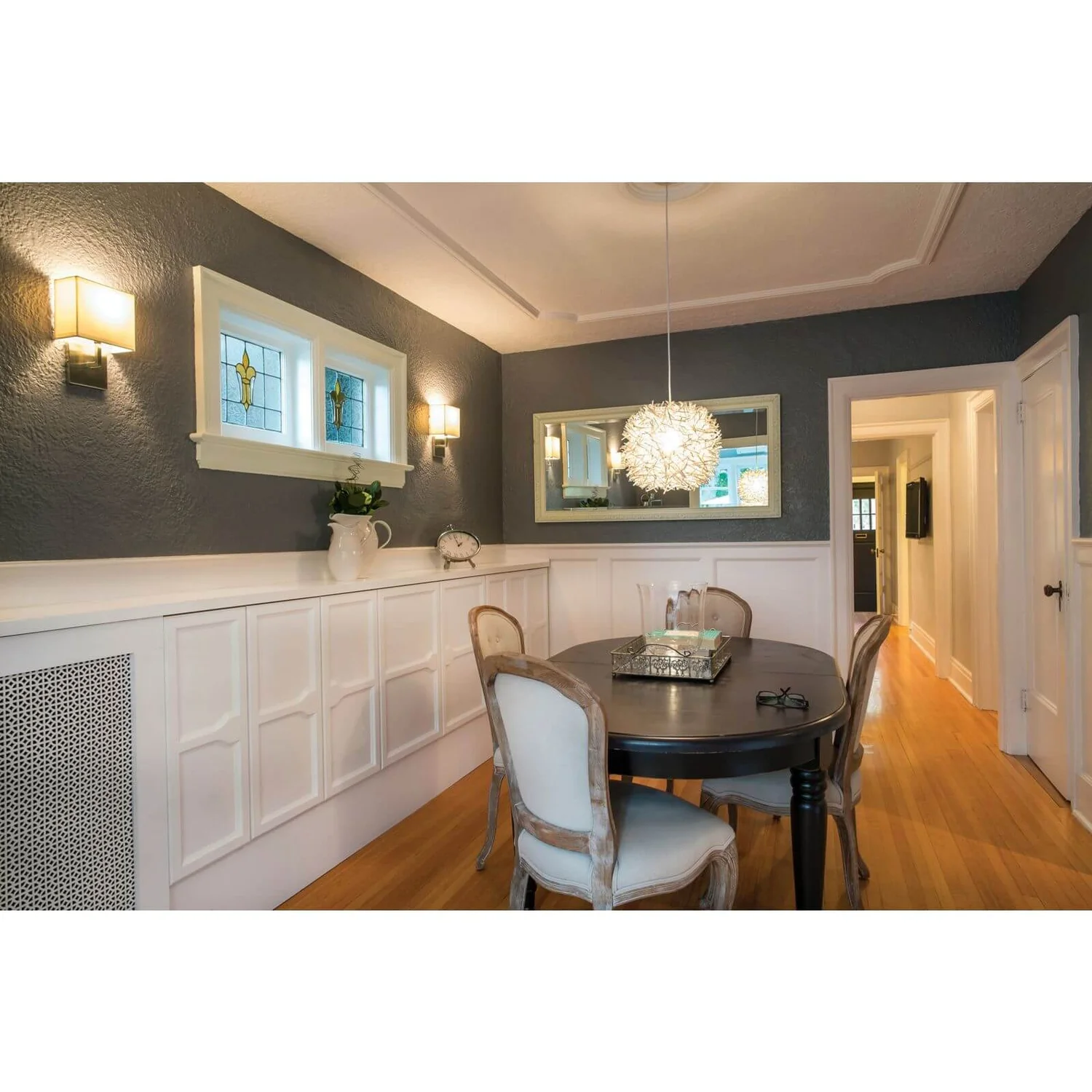 Craig & Rose 1829 Chalky Matt Emulsion Paint Violet Slate - 750ml 5 Craig & Rose 1829 Chalky Matt Emulsion Paint Violet Slate - 750ml - Image 3