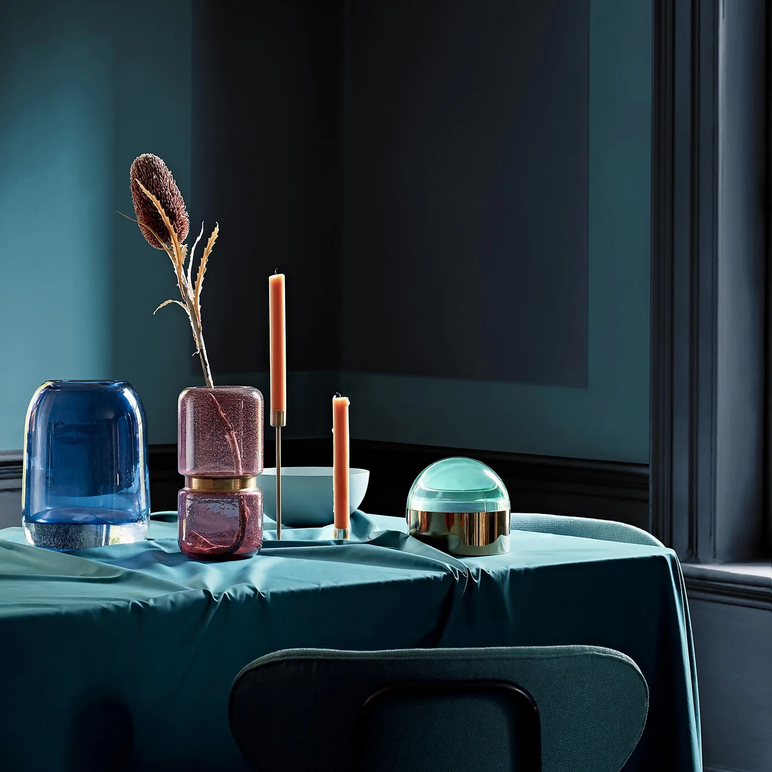 Crown Walls & Ceilings Matt Emulsion Paint Teal - 2.5L 5 Crown Walls & Ceilings Matt Emulsion Paint Teal - 2.5L - Image 3