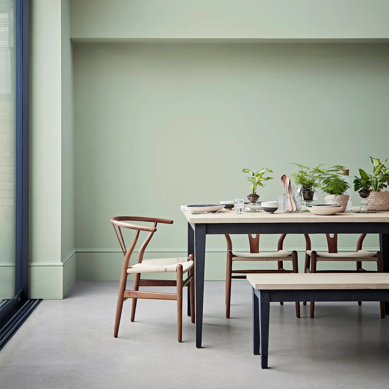 Crown Easyclean® Washable & Wipeable Multi Surface Matt Paint Mellow Sage® - 2.5L 4 Crown Easyclean® Washable & Wipeable Multi Surface Matt Paint Mellow Sage® - 2.5L - Image 2