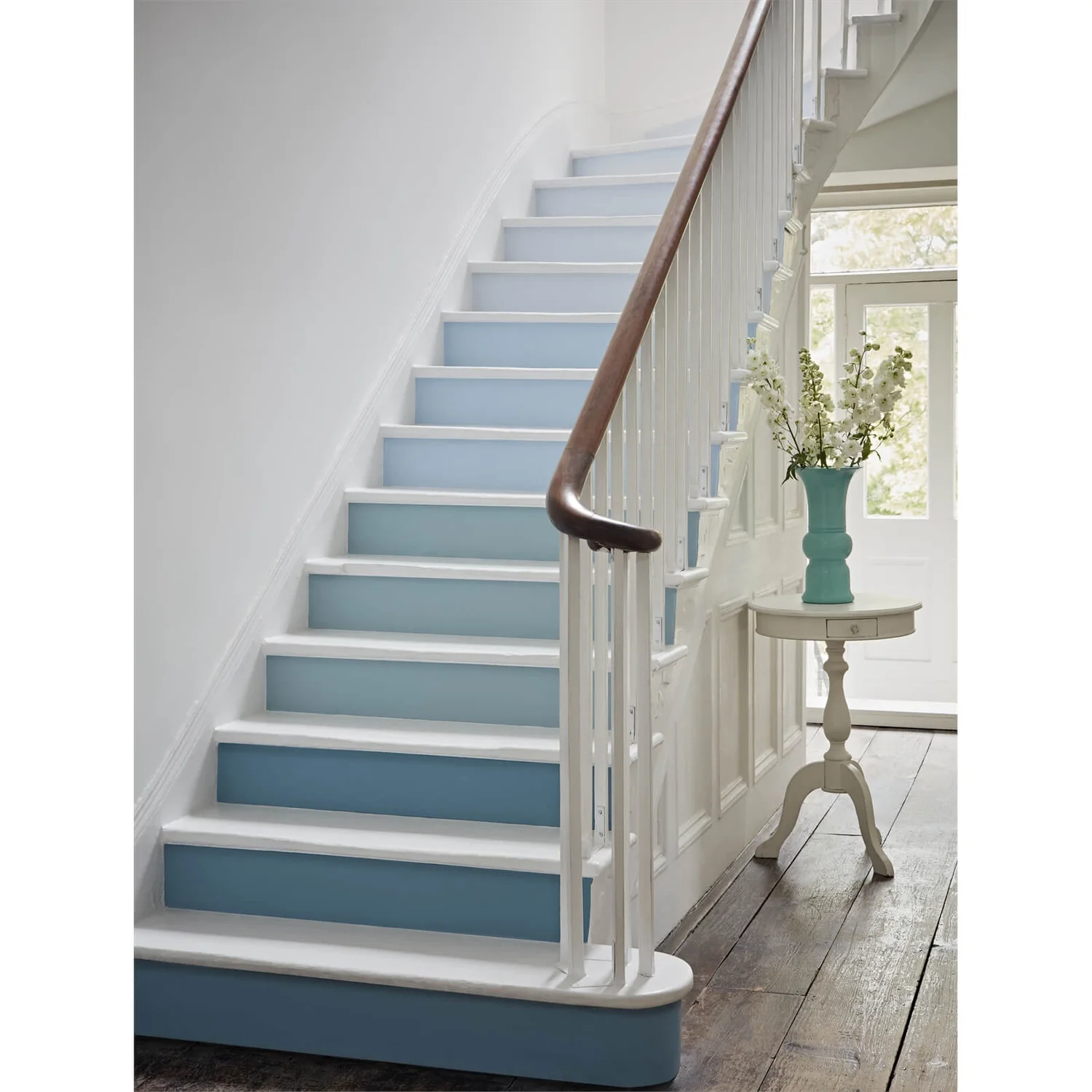 Crown Easyclean® Washable & Wipeable Multi Surface Matt Paint Moonlight Bay® 2- .5L 4 Crown Easyclean® Washable & Wipeable Multi Surface Matt Paint Moonlight Bay® 2- .5L - Image 2