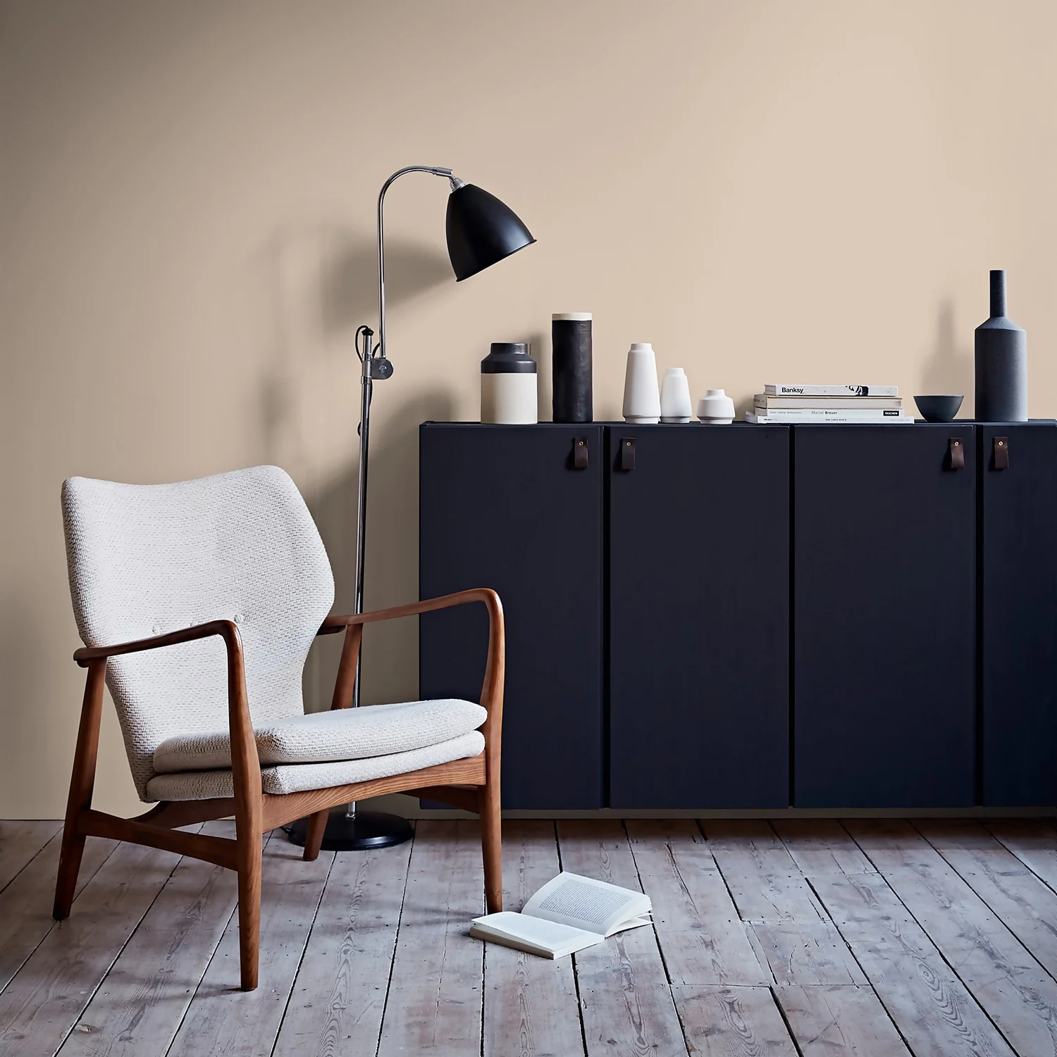 Crown Walls & Ceilings Matt Emulsion Paint Toasted Almond - 5L 4 Crown Walls & Ceilings Matt Emulsion Paint Toasted Almond - 5L - Image 2