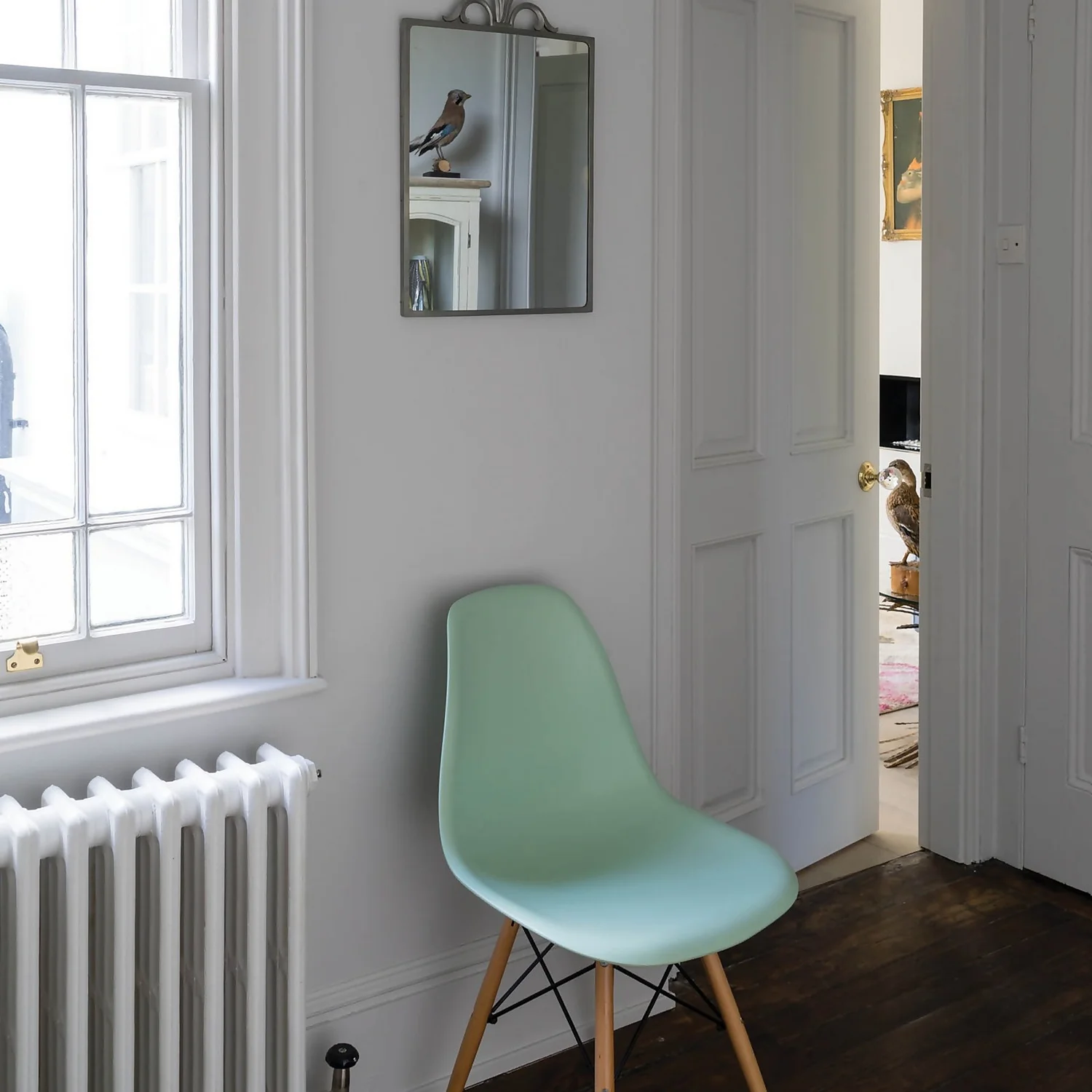 Farrow & Ball Estate Matt Emulsion Paint Blackened - Tester 100ml 4 Farrow & Ball Estate Matt Emulsion Paint Blackened - Tester 100ml - Image 2