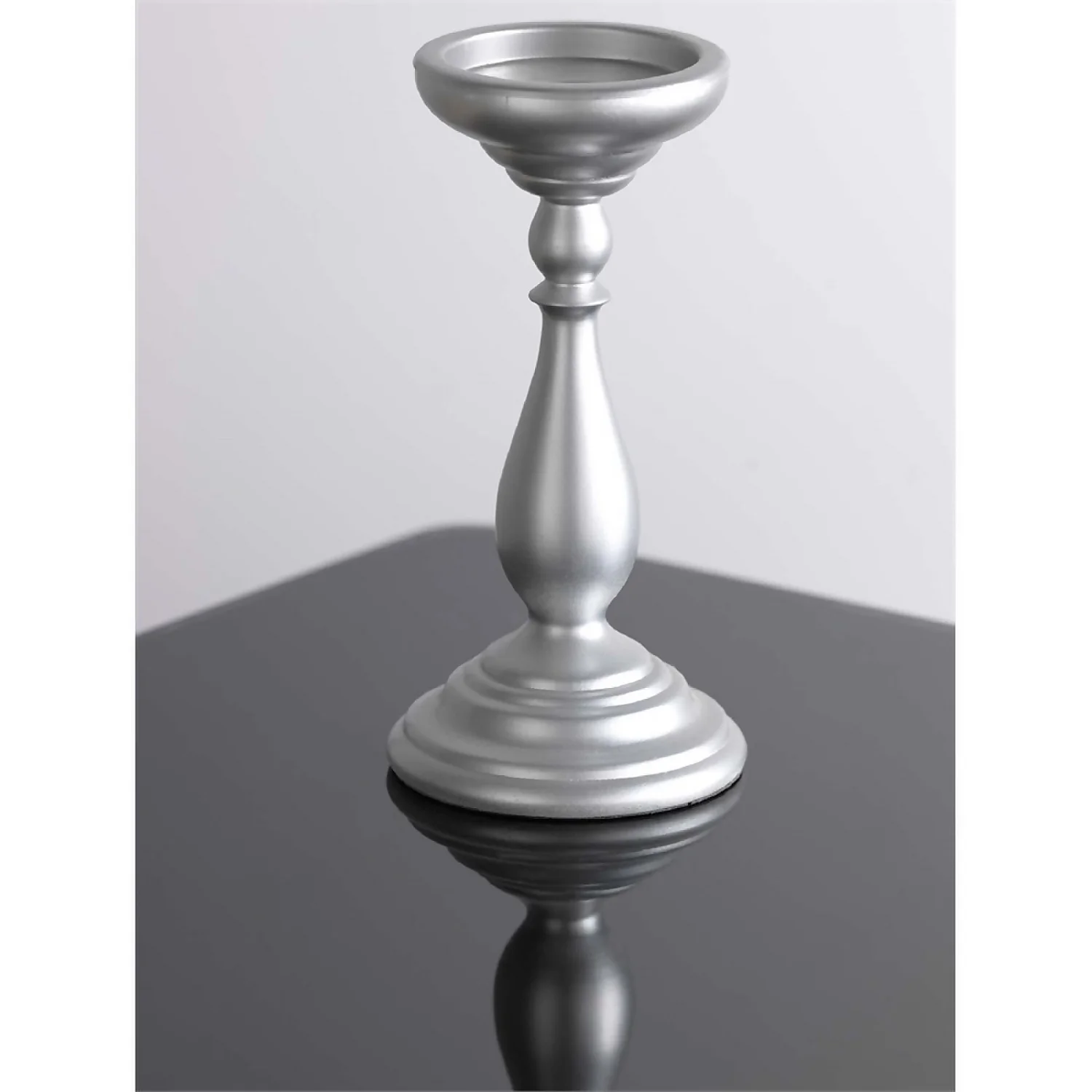 Rust-Oleum Silver - Metallic Spray Paint - 400ml 4 Rust-Oleum Silver - Metallic Spray Paint - 400ml - Image 2