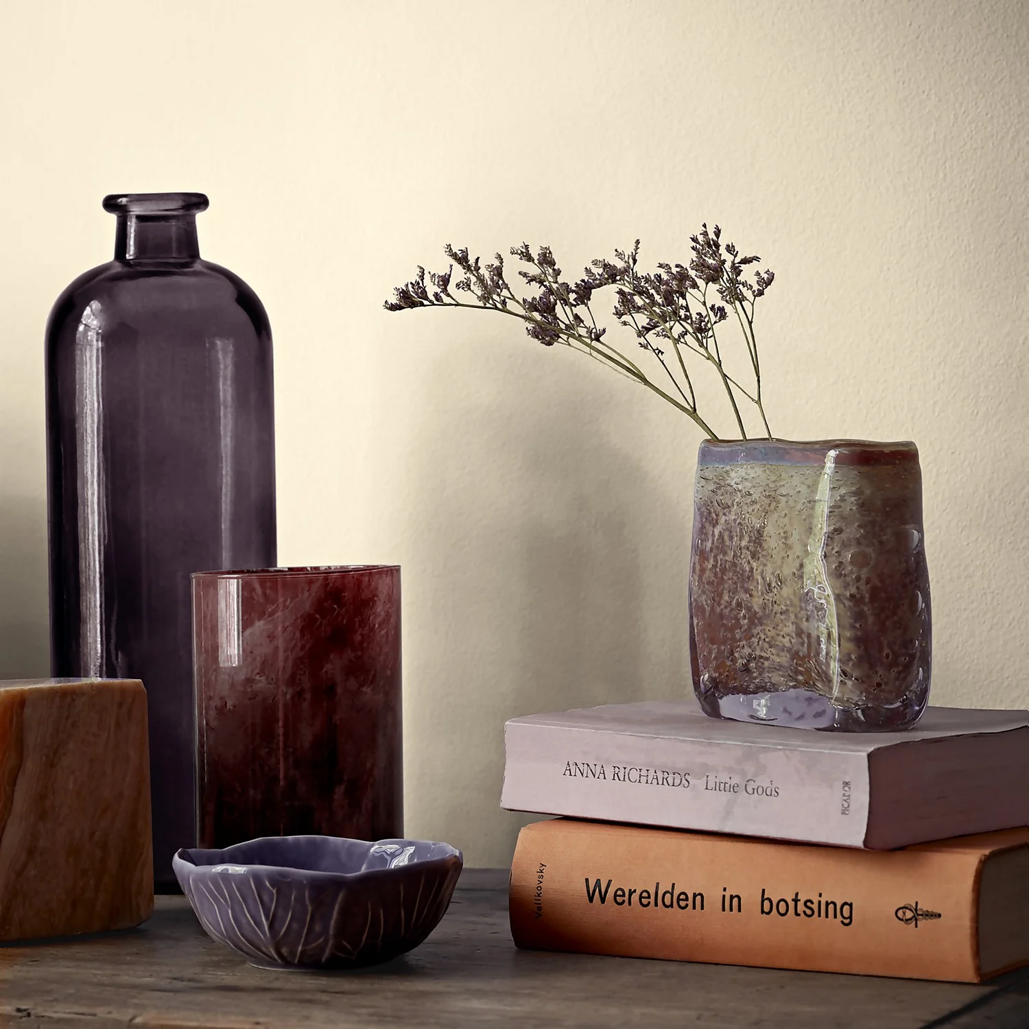 Crown Walls & Ceilings Matt Emulsion Paint Ivory Cream - 5L 5 Crown Walls & Ceilings Matt Emulsion Paint Ivory Cream - 5L - Image 3