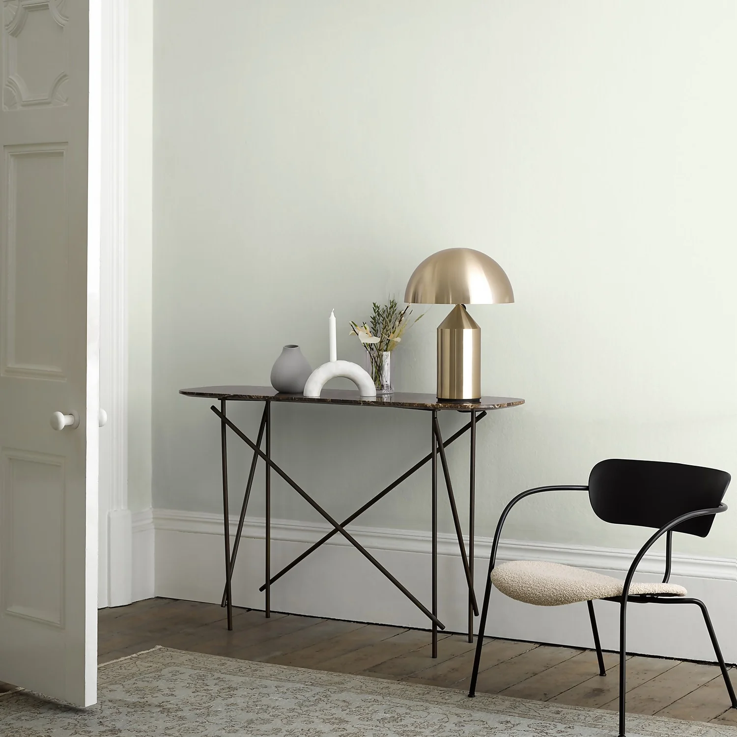 Crown Walls & Ceilings Matt Emulsion Paint Milk White - 5L 5 Crown Walls & Ceilings Matt Emulsion Paint Milk White - 5L - Image 3