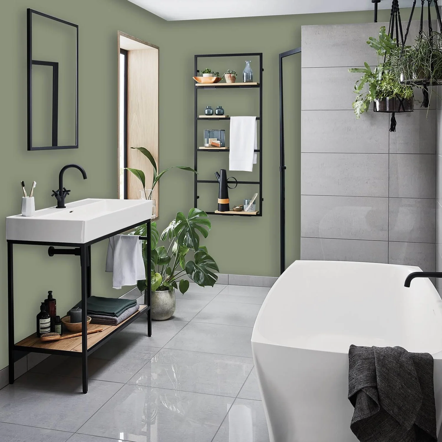 Homebase Bathroom Mid Sheen Paint - Chinese Evergreen 2.5L 5 Homebase Bathroom Mid Sheen Paint - Chinese Evergreen 2.5L - Image 3