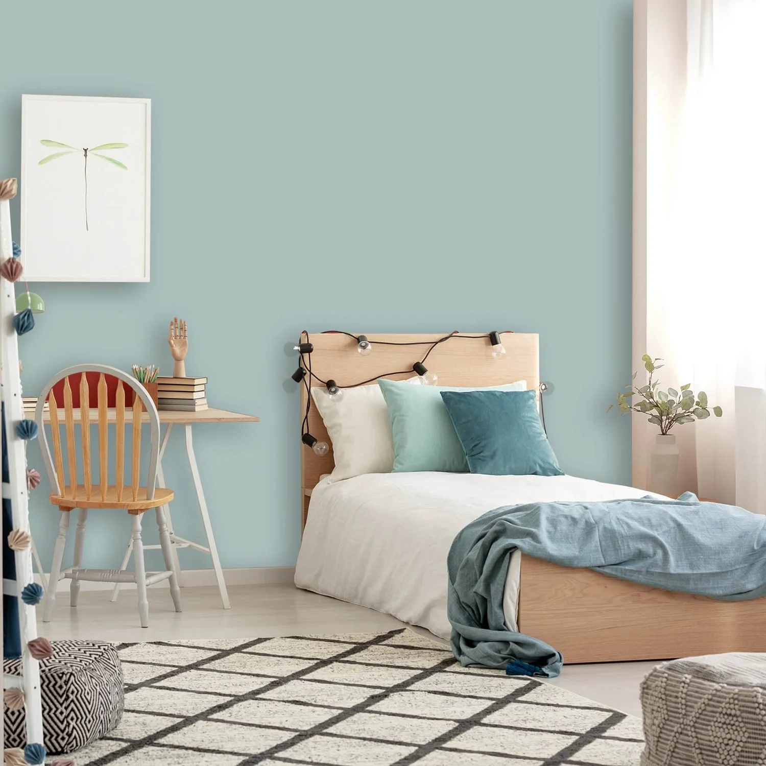 Homebase Interior Quick Dry Satin Paint Duck Egg - 750ml 6 Homebase Interior Quick Dry Satin Paint Duck Egg - 750ml - Image 4