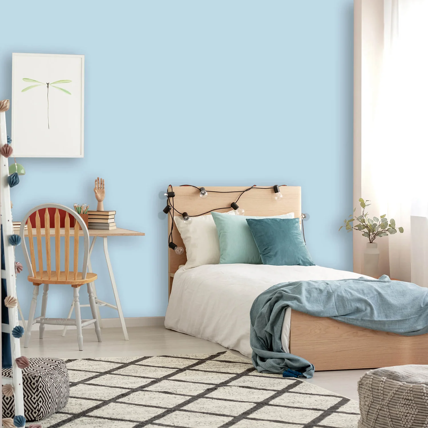 Homebase Interior Quick Dry Satin Paint Blue Lace - 750ml 6 Homebase Interior Quick Dry Satin Paint Blue Lace - 750ml - Image 4