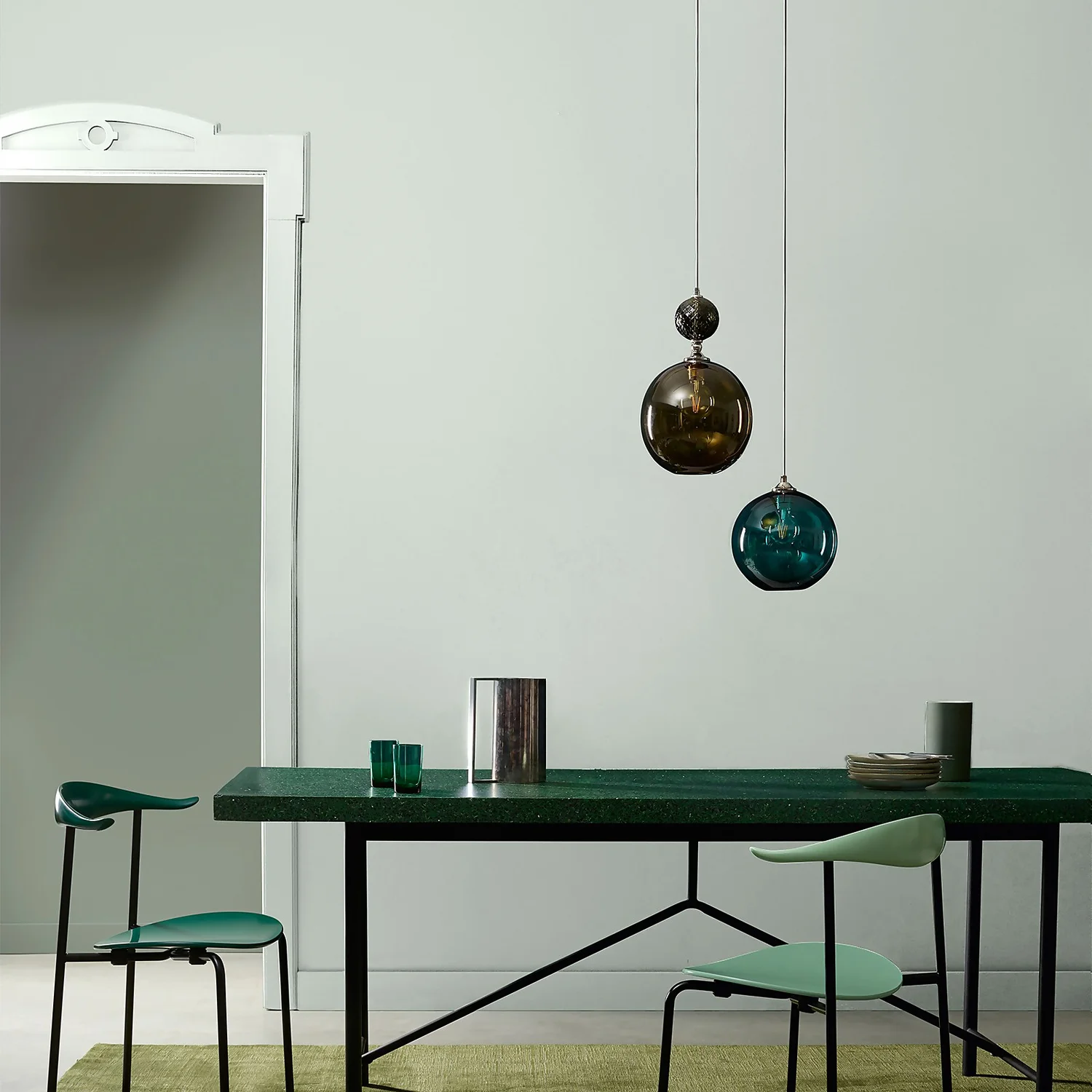 ELLE Decoration By Crown Flat Matt Paint Silver Sage - Tester 125ml 4 ELLE Decoration By Crown Flat Matt Paint Silver Sage - Tester 125ml - Image 2