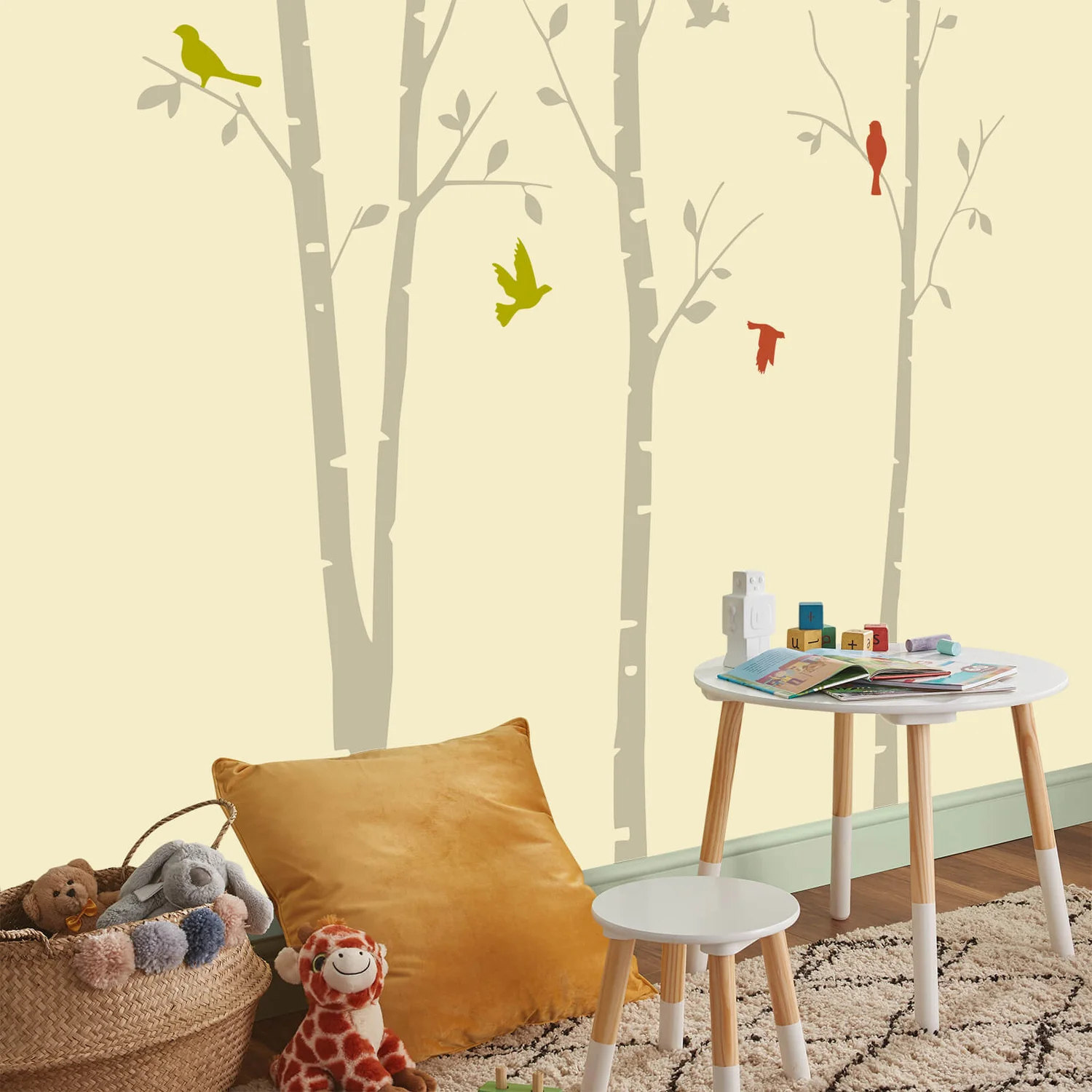 Homebase Matt Emulsion Paint Candlelight Yellow - 2.5L 6 Homebase Matt Emulsion Paint Candlelight Yellow - 2.5L - Image 4