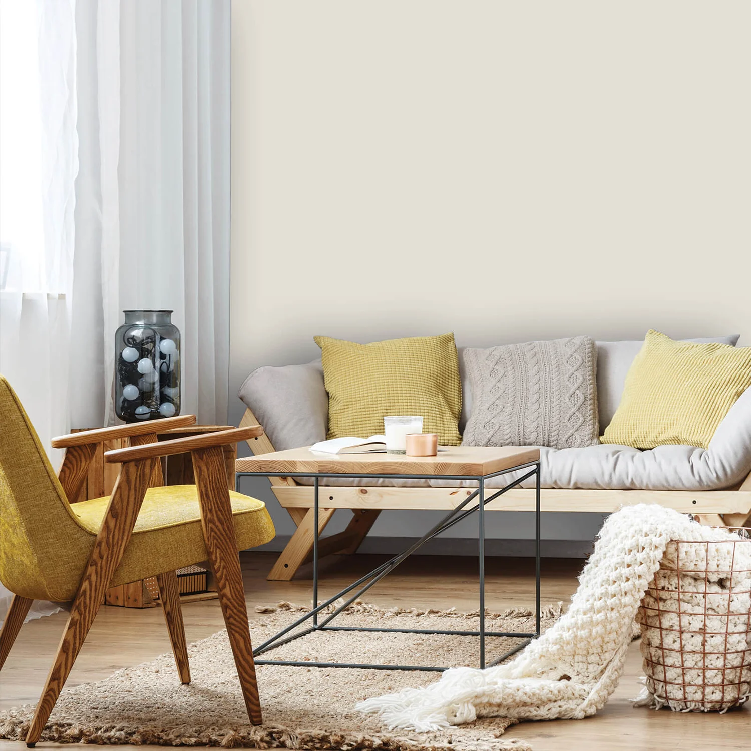 Homebase Silk Emulsion Paint Irish Linen - 2.5L 6 Homebase Silk Emulsion Paint Irish Linen - 2.5L - Image 4