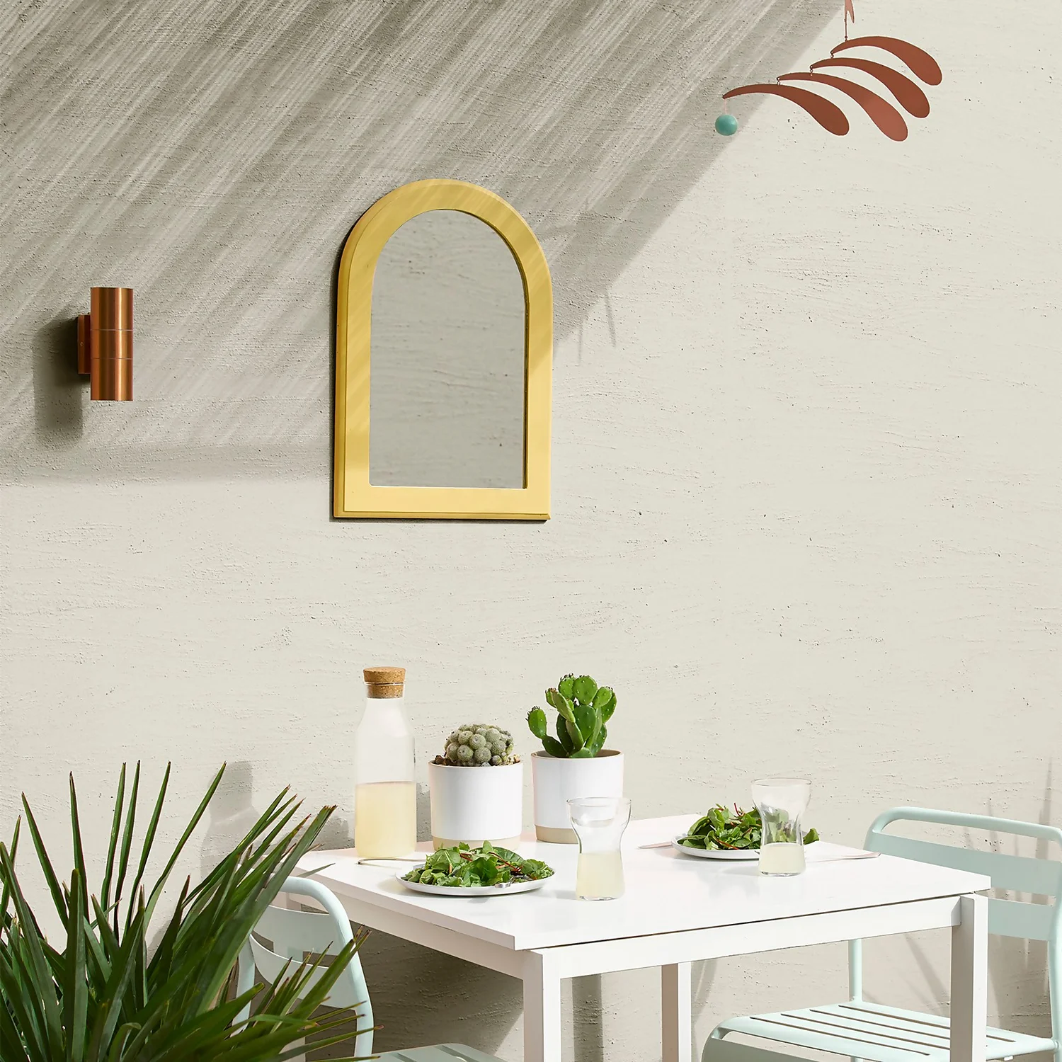 Sandtex Ultra Smooth Masonry Paint - Chalk Hill - 150ml 6 Sandtex Ultra Smooth Masonry Paint - Chalk Hill - 150ml - Image 4