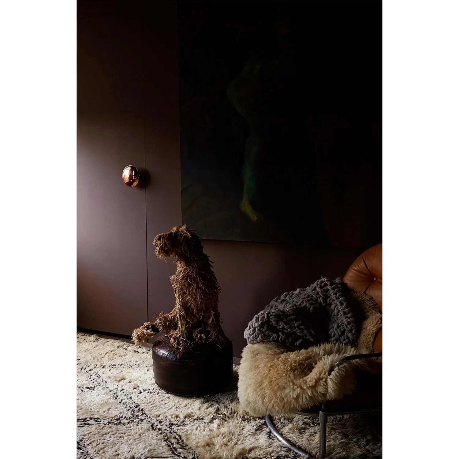 Abigail Ahern Matt Emulsion Paint Crosby - 2.5L 4 Abigail Ahern Matt Emulsion Paint Crosby - 2.5L - Image 2