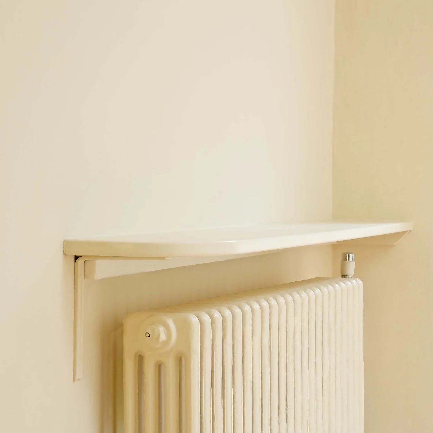 Farrow & Ball Full Paint Gloss Matchstick - 750ml 4 Farrow & Ball Full Paint Gloss Matchstick - 750ml - Image 2