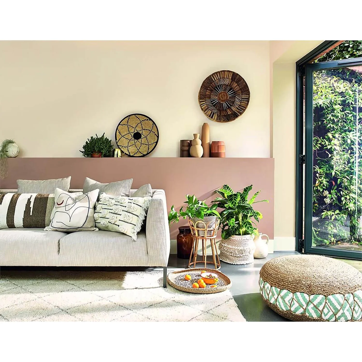 Dulux Matt Emulsion Paint Cookie Dough - 2.5L 4 Dulux Matt Emulsion Paint Cookie Dough - 2.5L - Image 2