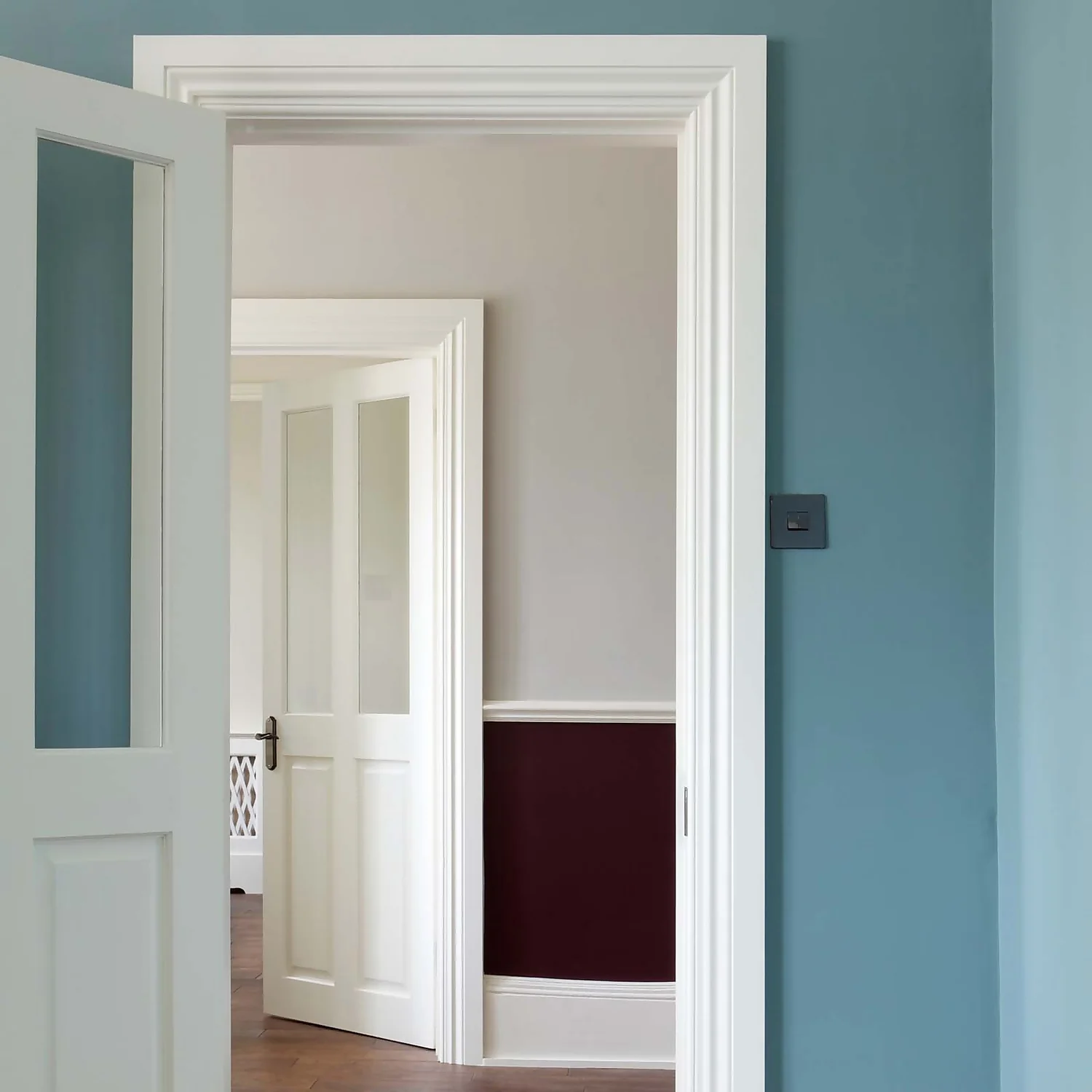 Farrow & Ball Full Gloss Paint Oval Room Blue - 750ml 6 Farrow & Ball Full Gloss Paint Oval Room Blue - 750ml - Image 4