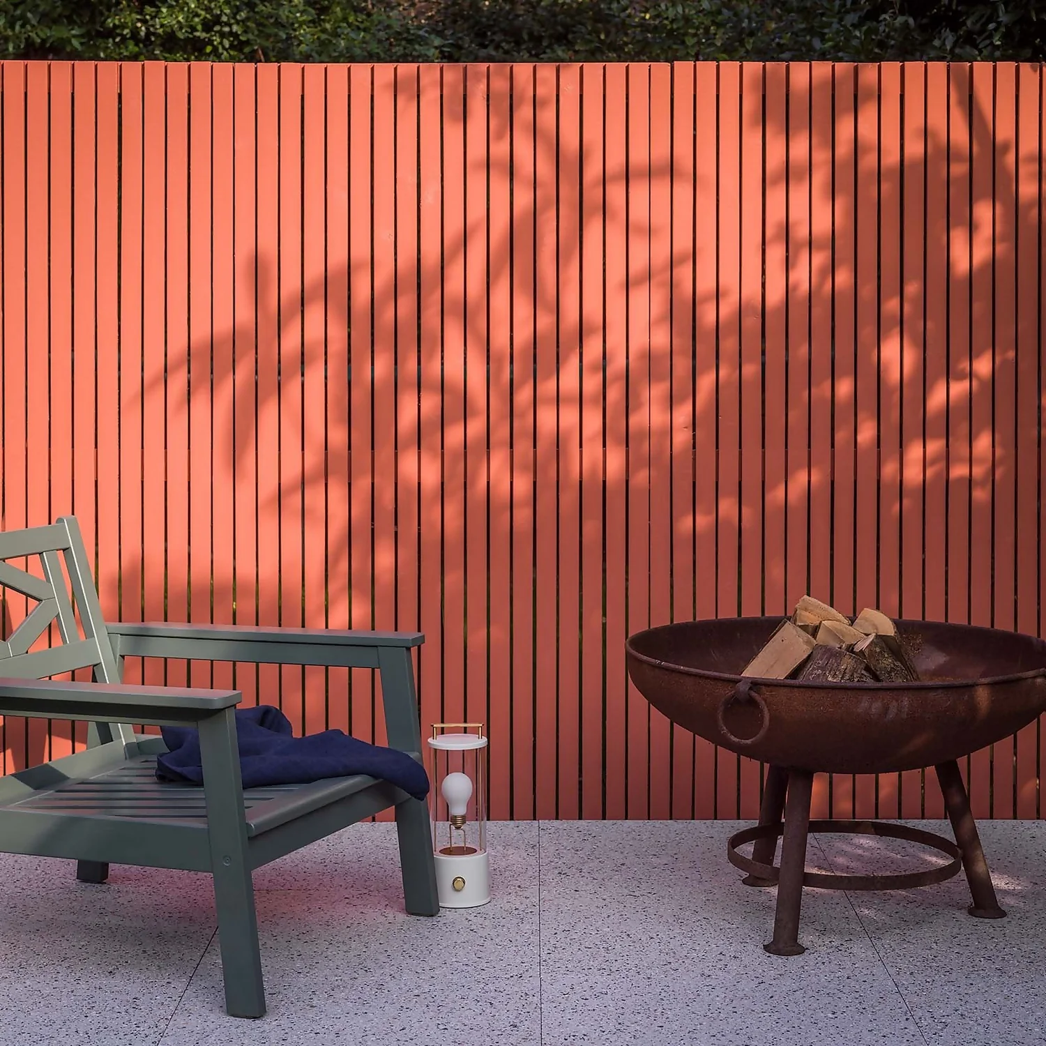 Farrow & Ball Exterior Eggshell Red Earth - 2.5L 4 Farrow & Ball Exterior Eggshell Red Earth - 2.5L - Image 2