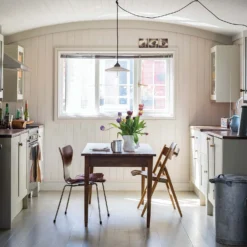 Farrow & Ball Estate Matt Emulsion Paint Cornforth White - 2.5L 7 Farrow & Ball Estate Matt Emulsion Paint Cornforth White - 2.5L -Laura Paint Shop 12845516 1054952921594778