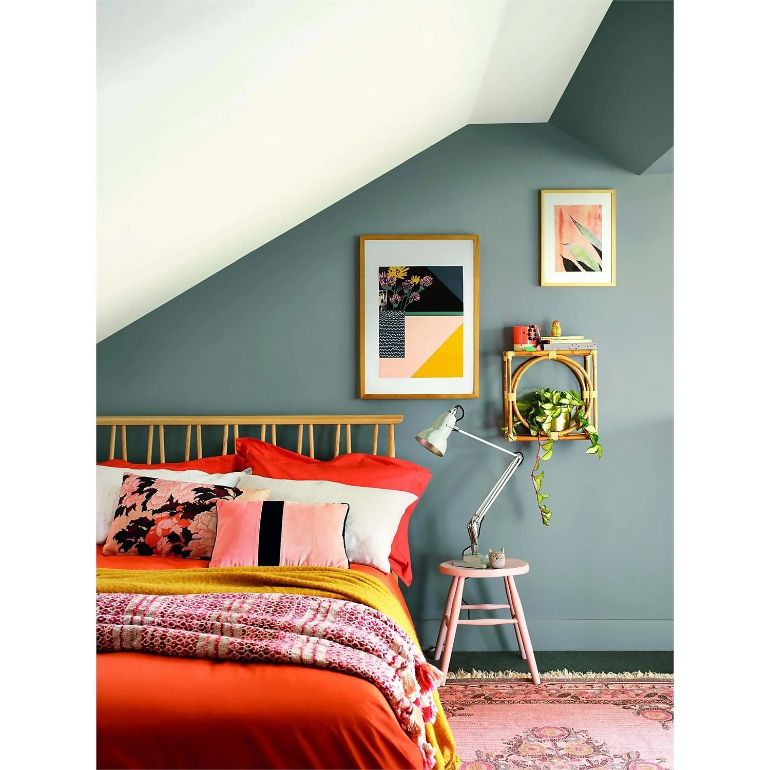 Dulux Simply Refresh One Coat Matt Emulsion Paint Natural Slate - 2.5L 9 Dulux Simply Refresh One Coat Matt Emulsion Paint Natural Slate - 2.5L - Image 7