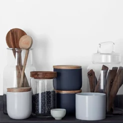 Crown Easyclean Kitchen Paint Brilliant White - 1L 11 Crown Easyclean Kitchen Paint Brilliant White - 1L -Laura Paint Shop 12886748 1124853415329397