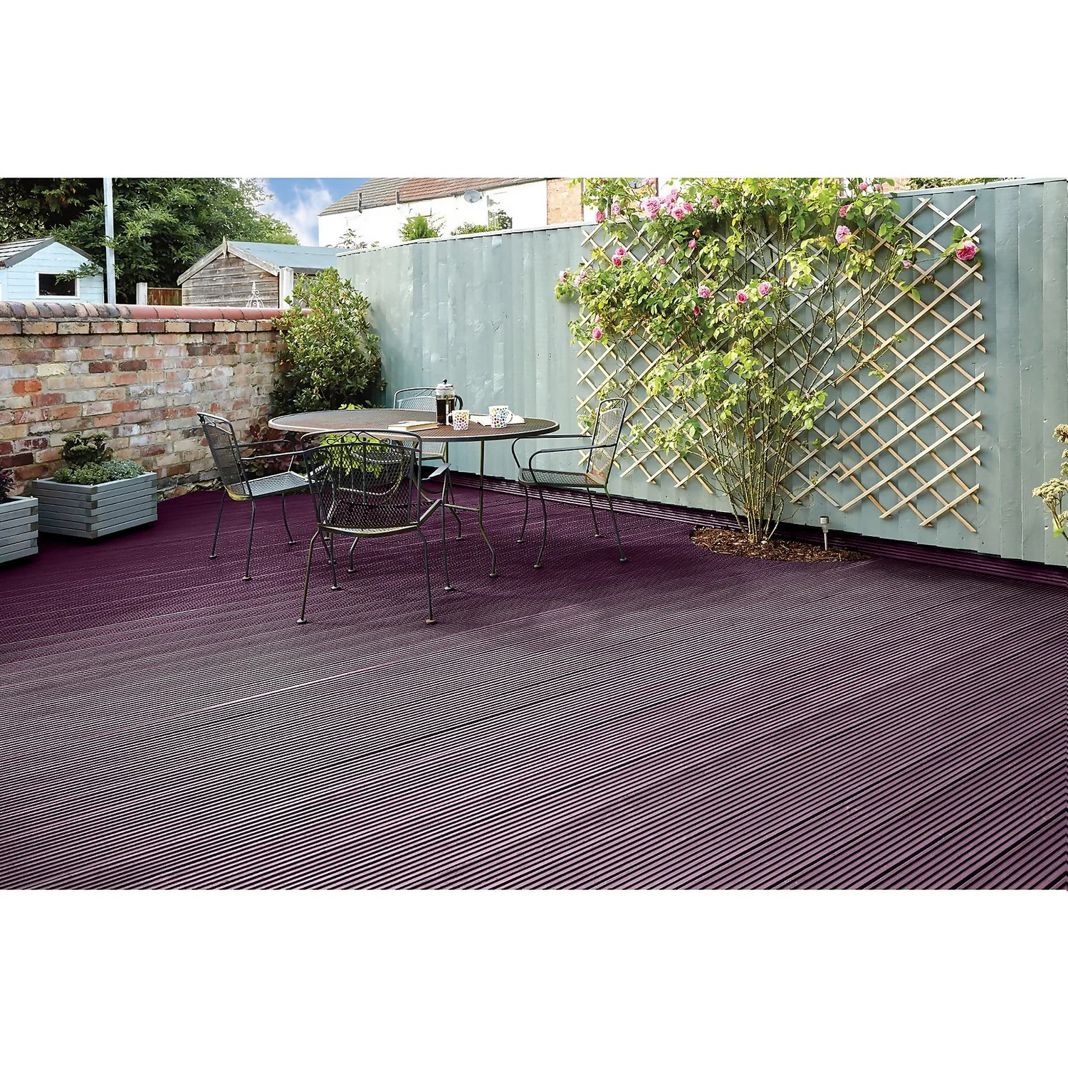 Ronseal Ultimate Protection Decking Paint Blackcurrant - 2.5L 4 Ronseal Ultimate Protection Decking Paint Blackcurrant - 2.5L - Image 2