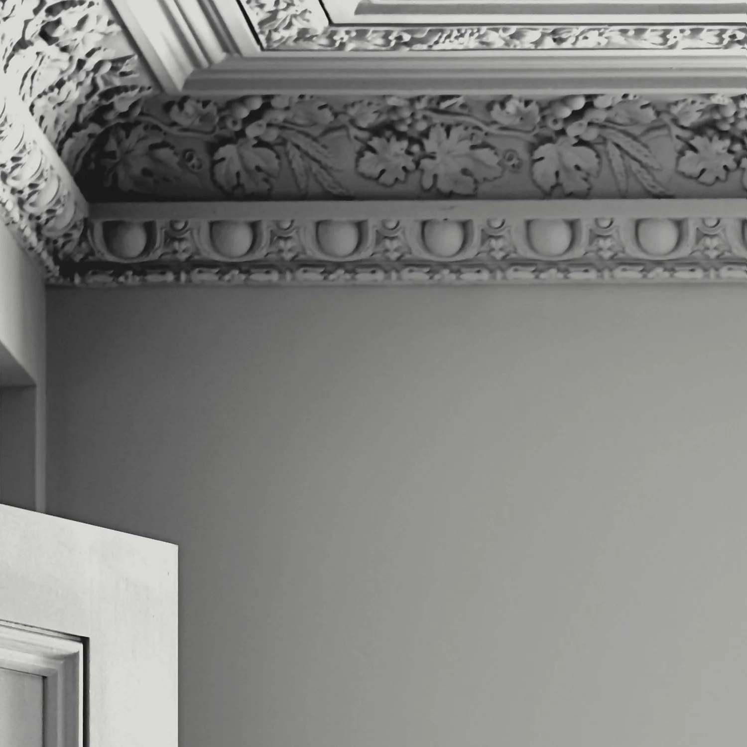 Laura Ashley Eggshell Paint Pale Steel - 750ml 5 Laura Ashley Eggshell Paint Pale Steel - 750ml - Image 3