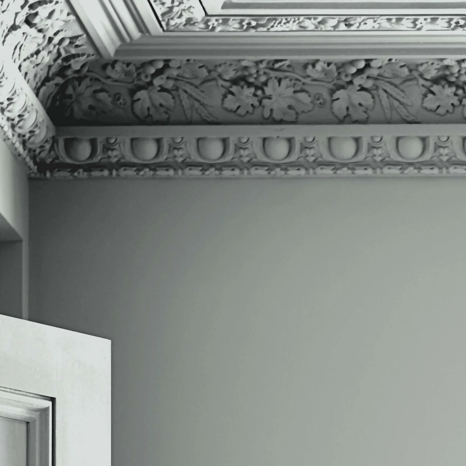 Laura Ashley Eggshell Paint Pale Grey Green - 750ml 5 Laura Ashley Eggshell Paint Pale Grey Green - 750ml - Image 3