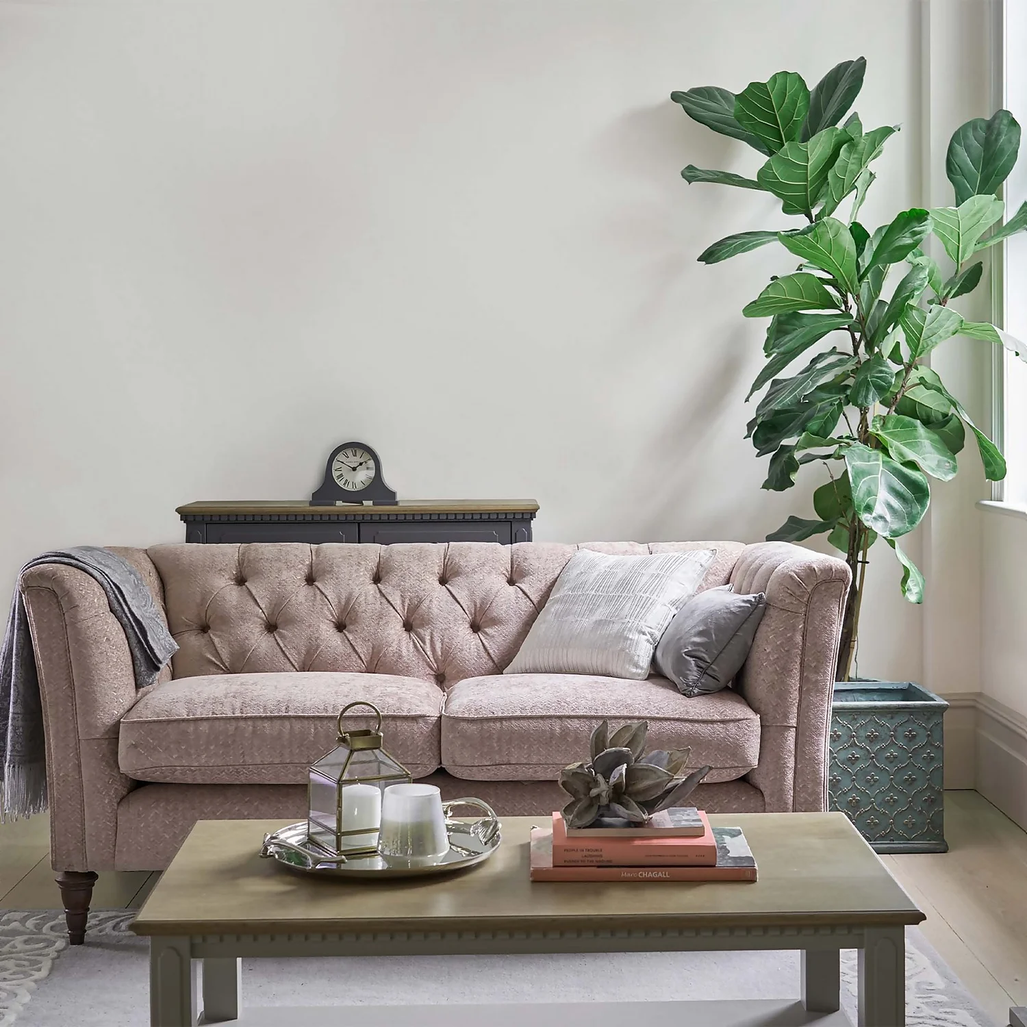 Laura Ashley Matt Emulsion Paint Dove Grey White - Tester 100ml 4 Laura Ashley Matt Emulsion Paint Dove Grey White - Tester 100ml - Image 2