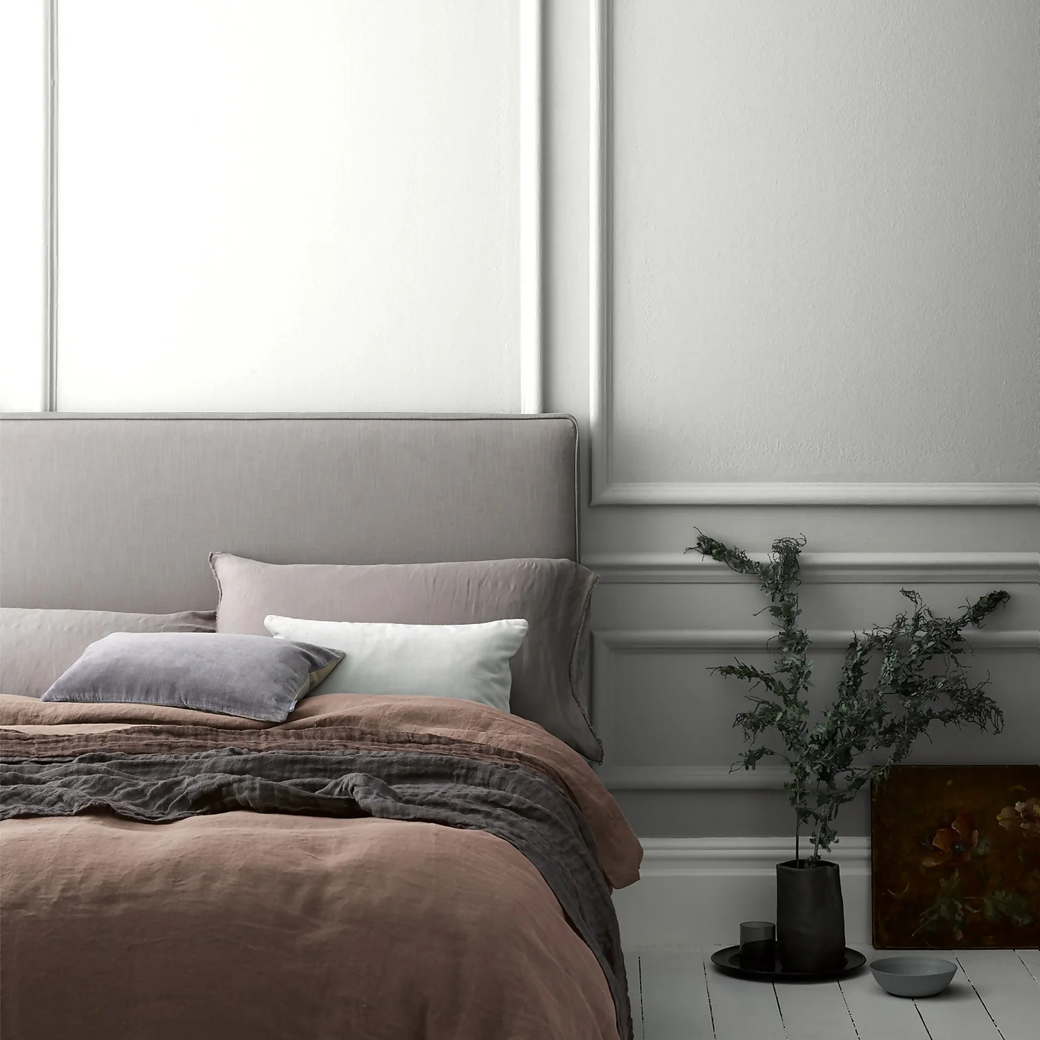 CRAFTED™ By Crown Flat Matt Interior Wall, Ceiling And Wood Paint Best China® - 2.5L 6 CRAFTED™ By Crown Flat Matt Interior Wall, Ceiling And Wood Paint Best China® - 2.5L - Image 4