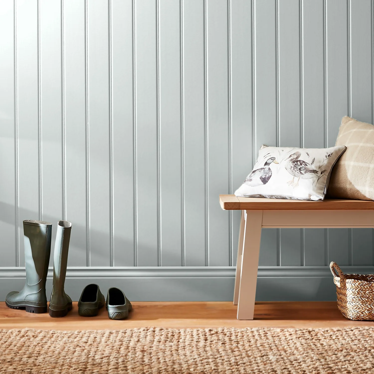 Country Living Matt Emulsion Multi-Surface Paint Glasshouse White - Tester 125ml 4 Country Living Matt Emulsion Multi-Surface Paint Glasshouse White - Tester 125ml - Image 2