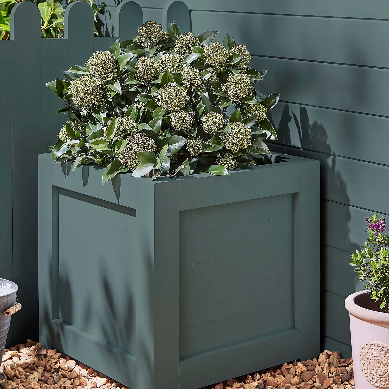 Laura Ashley Eggshell Garden Paint Fern - 2.5L 4 Laura Ashley Eggshell Garden Paint Fern - 2.5L - Image 2