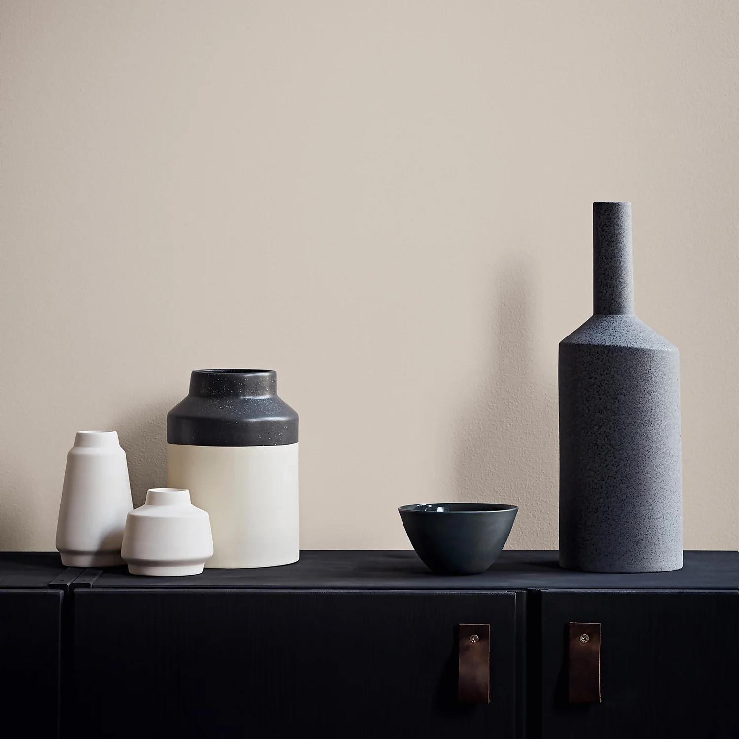 Crown Matt Emulsion Paint Linen Blend - Tester 40ml 5 Crown Matt Emulsion Paint Linen Blend - Tester 40ml - Image 3