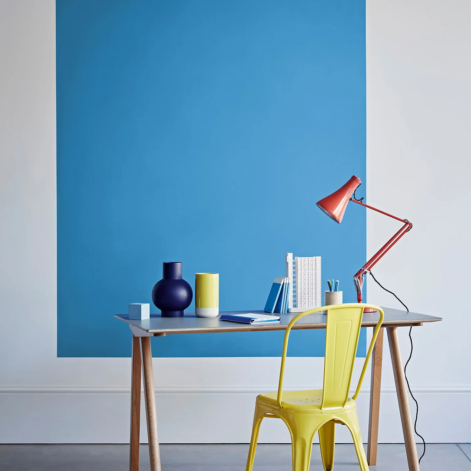 Crown Matt Emulsion Paint Peek-a-Boo Blue - 2.5L 4 Crown Matt Emulsion Paint Peek-a-Boo Blue - 2.5L - Image 2