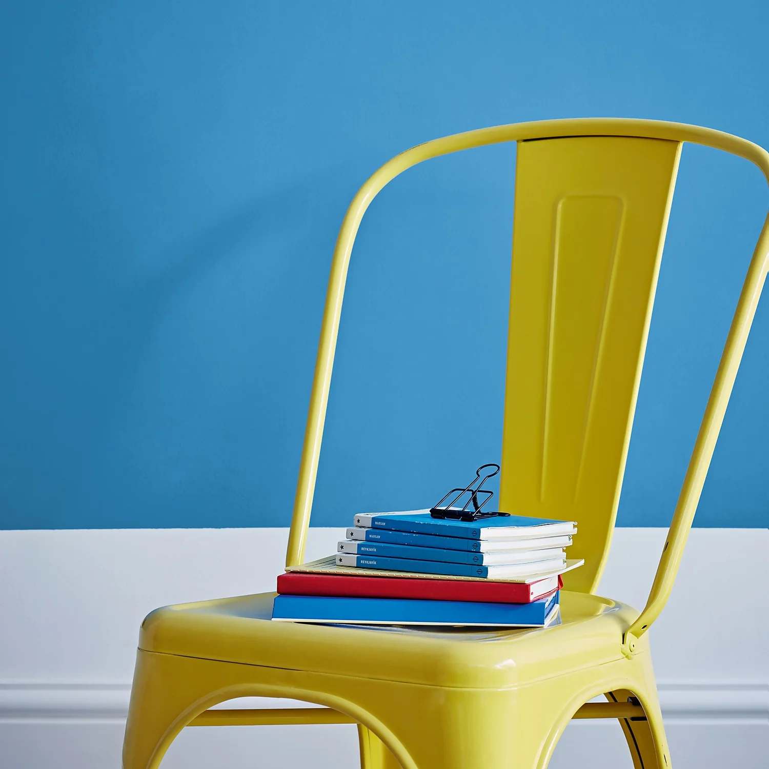 Crown Matt Emulsion Paint Peek-a-Boo Blue - 2.5L 5 Crown Matt Emulsion Paint Peek-a-Boo Blue - 2.5L - Image 3